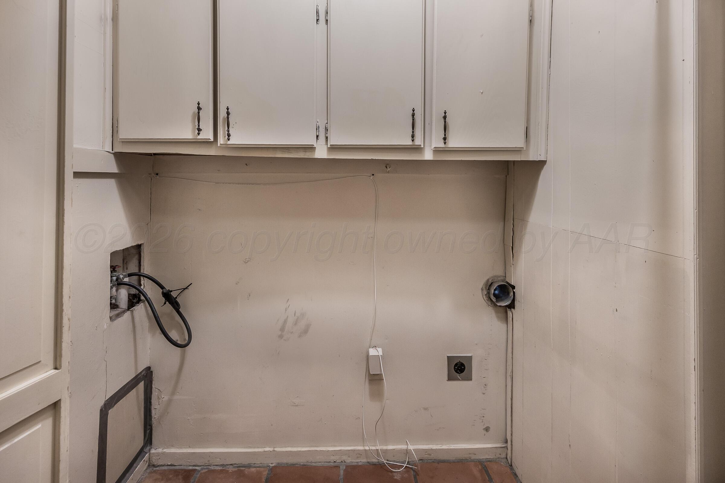 1213 S Bryan Street Property Photo 38