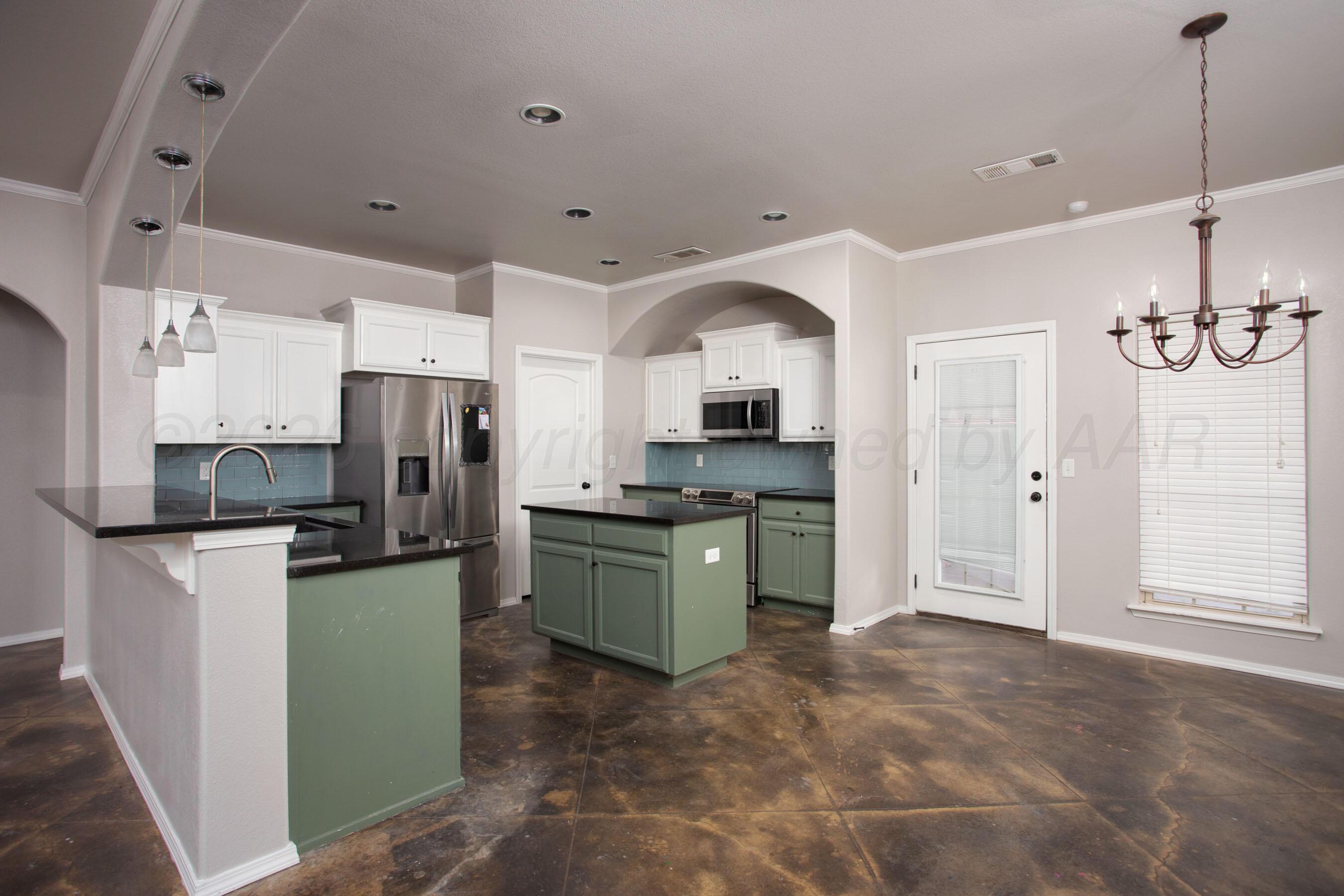 9605 Asher Avenue Property Photo 10