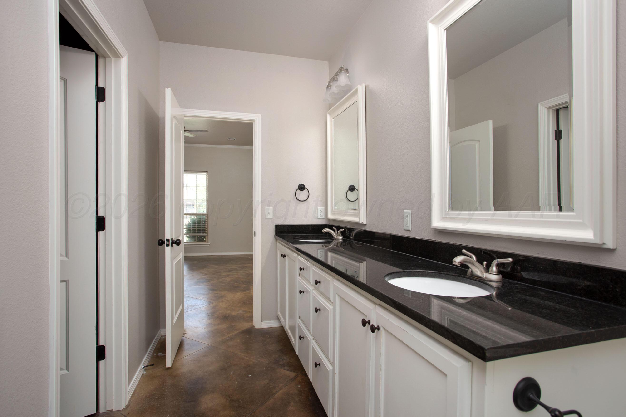 9605 Asher Avenue Property Photo 15
