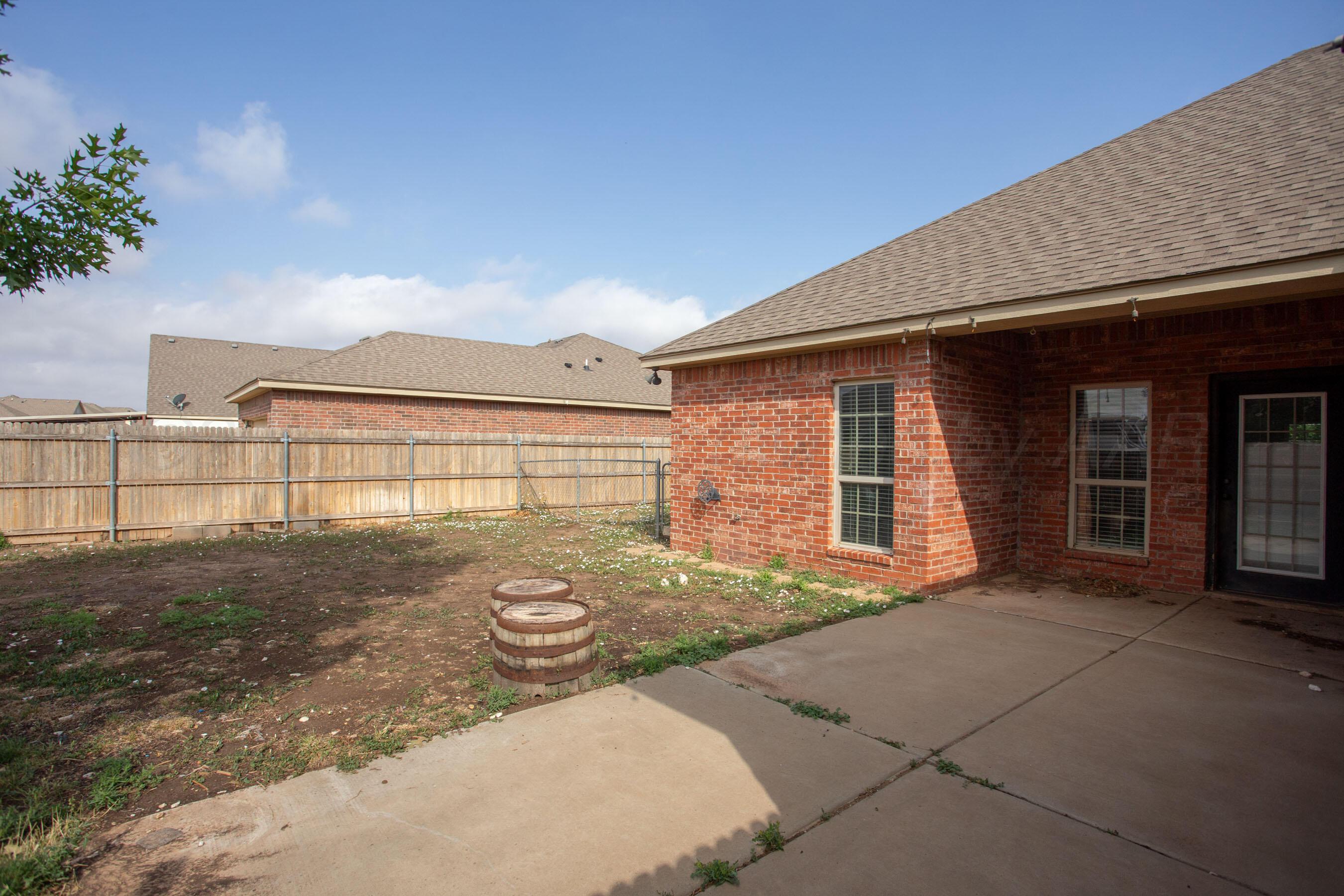 9605 Asher Avenue Property Photo 23