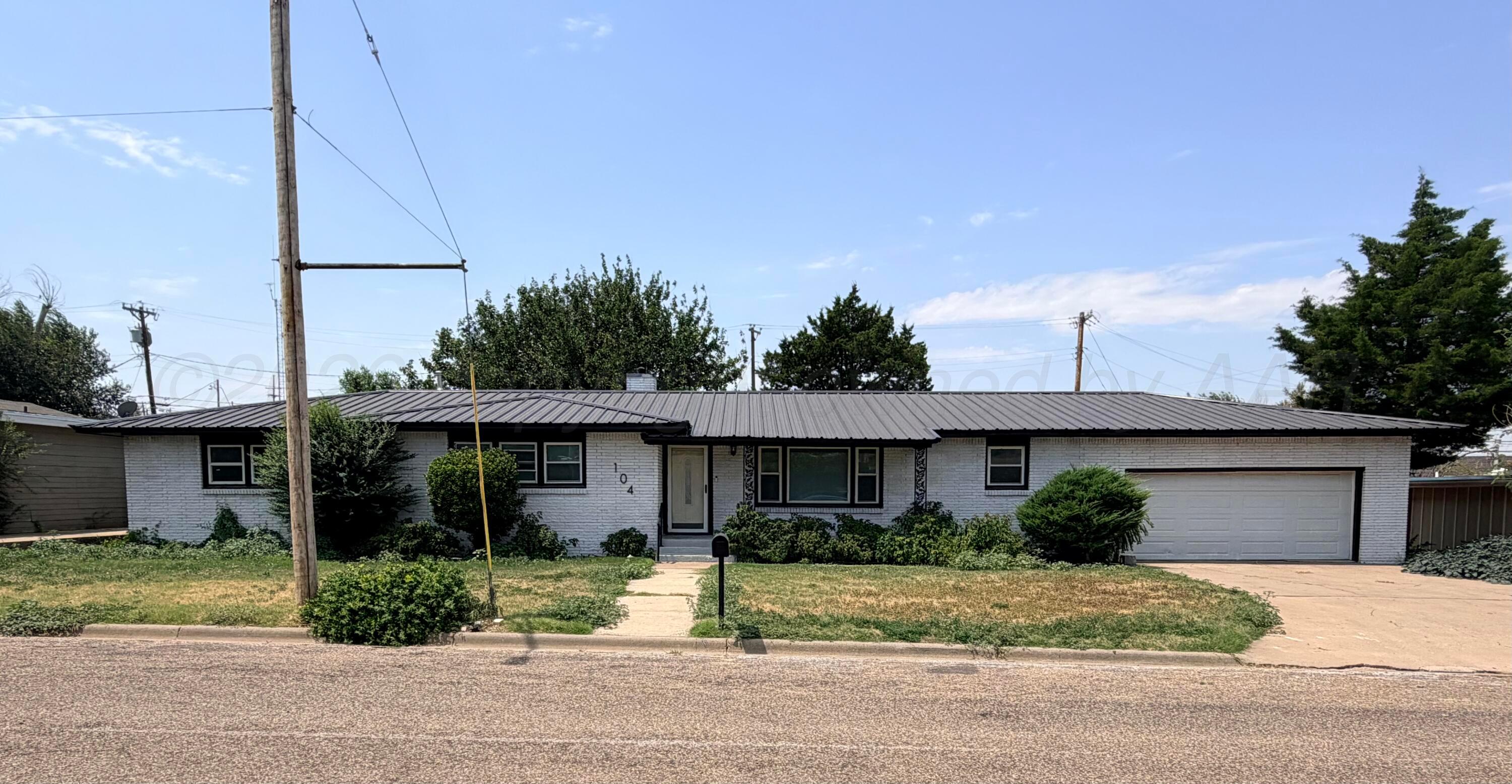 104 Smith Street Property Photo 1