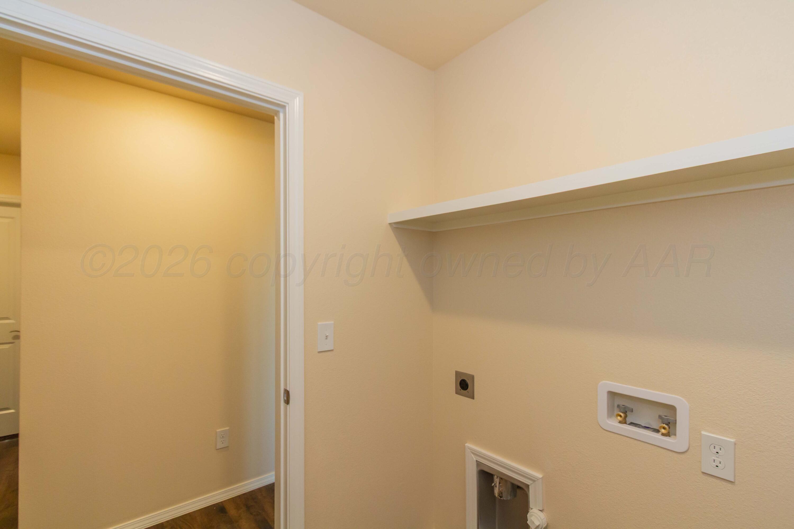 4614 Locker Street Property Photo 28