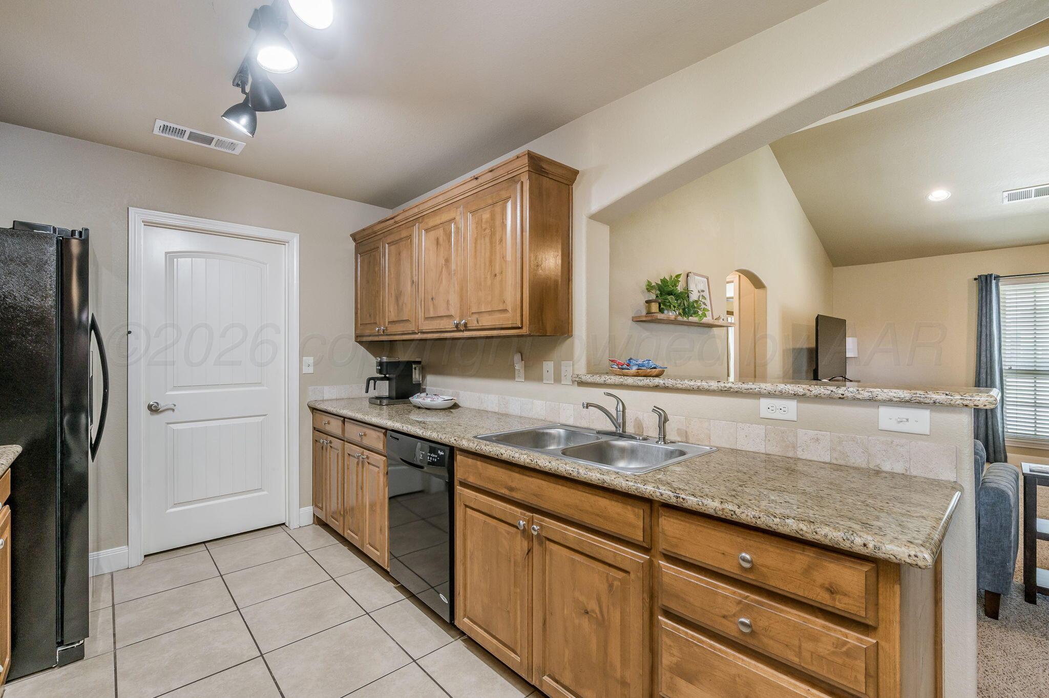 3914 Durham Drive Property Photo 6