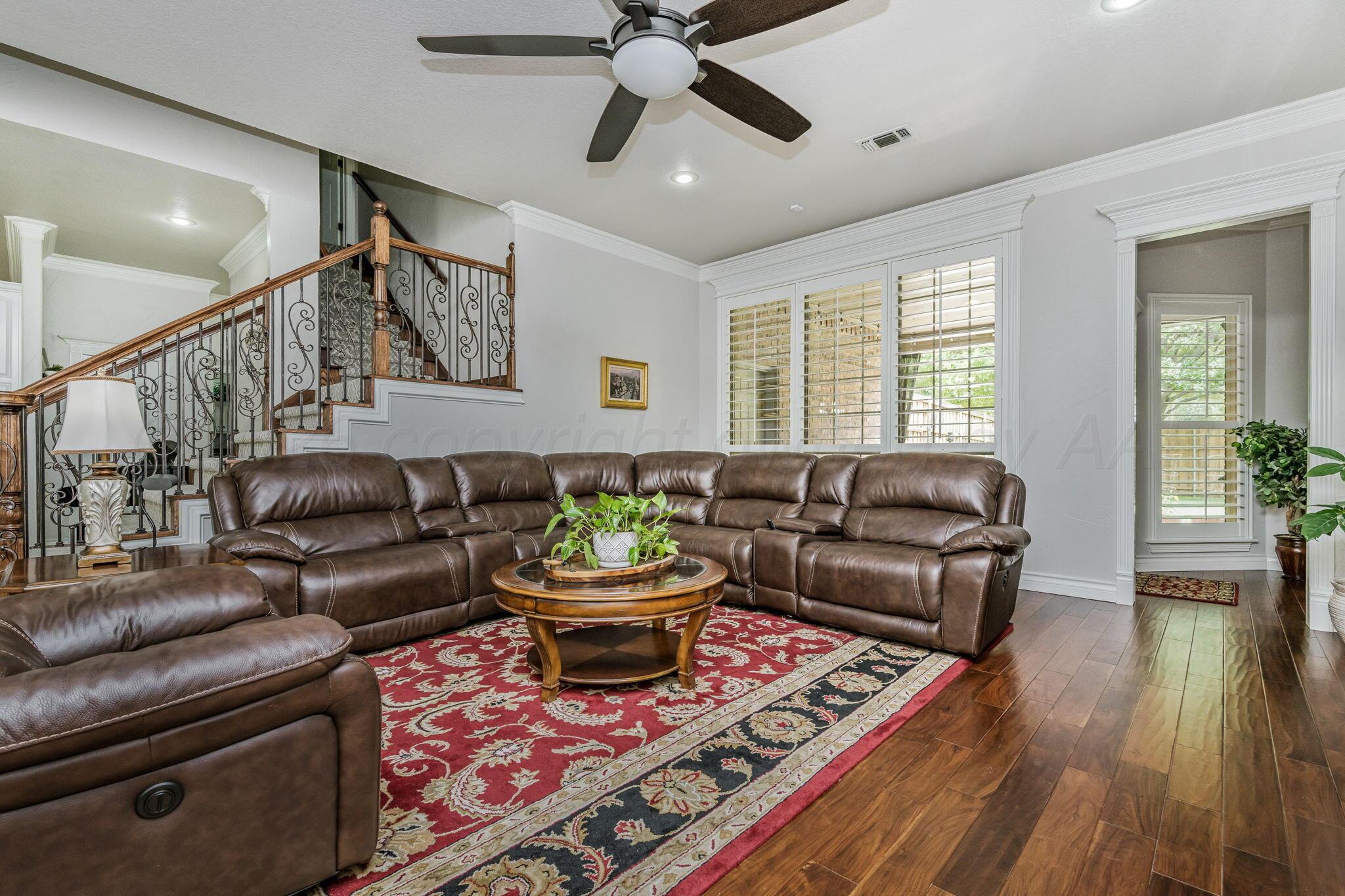 7805 Clearmeadow Drive Property Photo 4