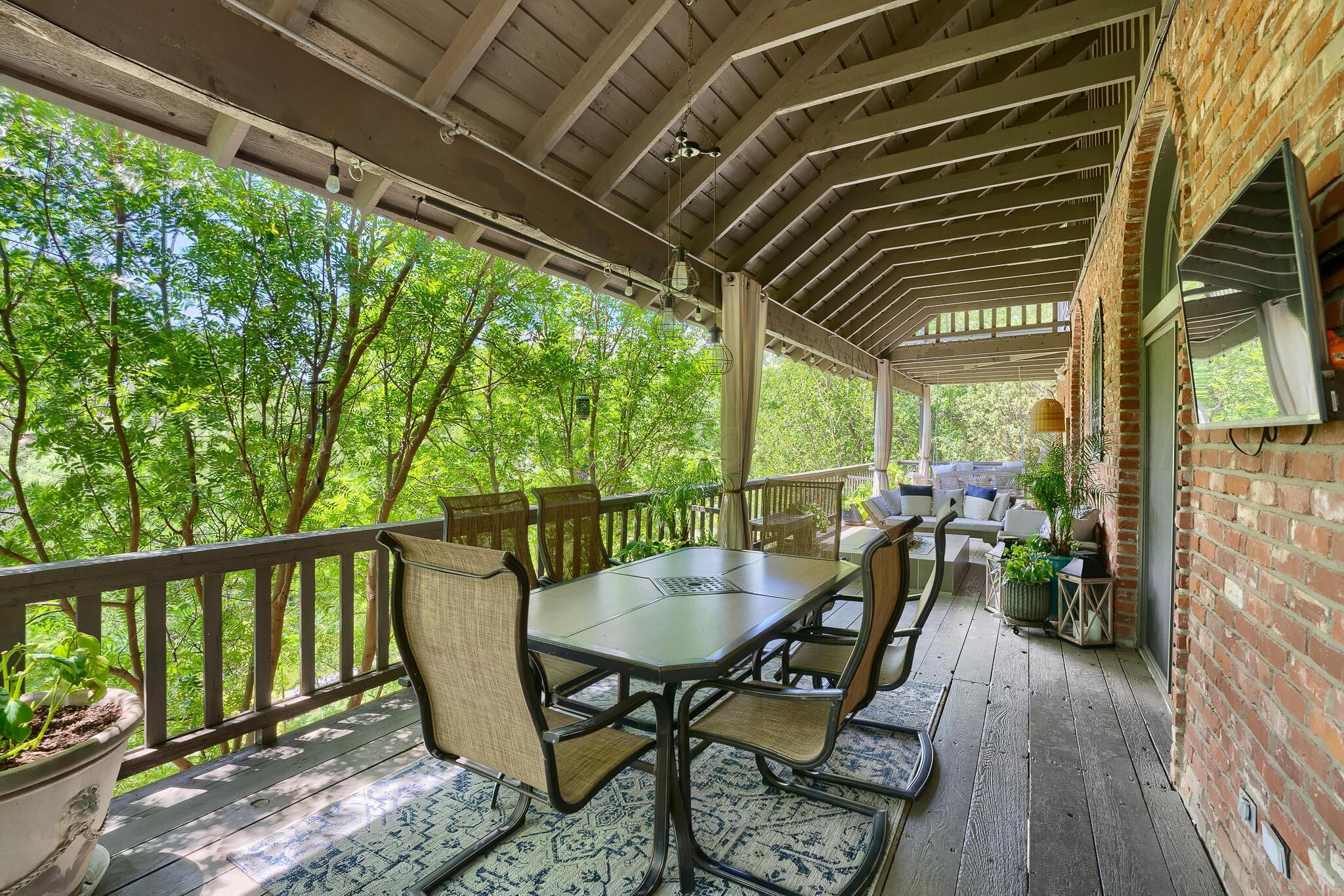 170 Dolphin Terrace Property Photo 45