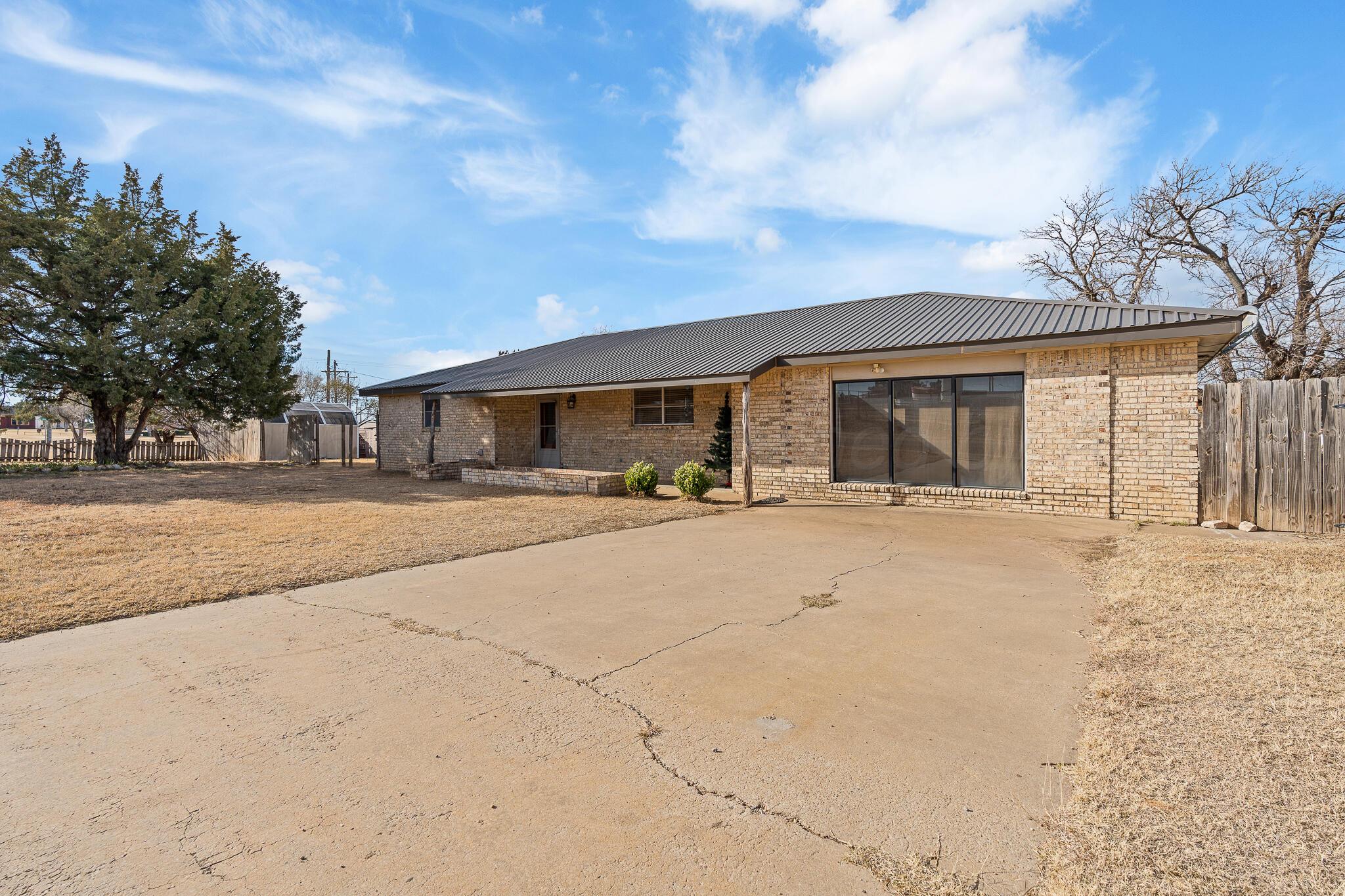 1108 Hawley Street Property Photo 2