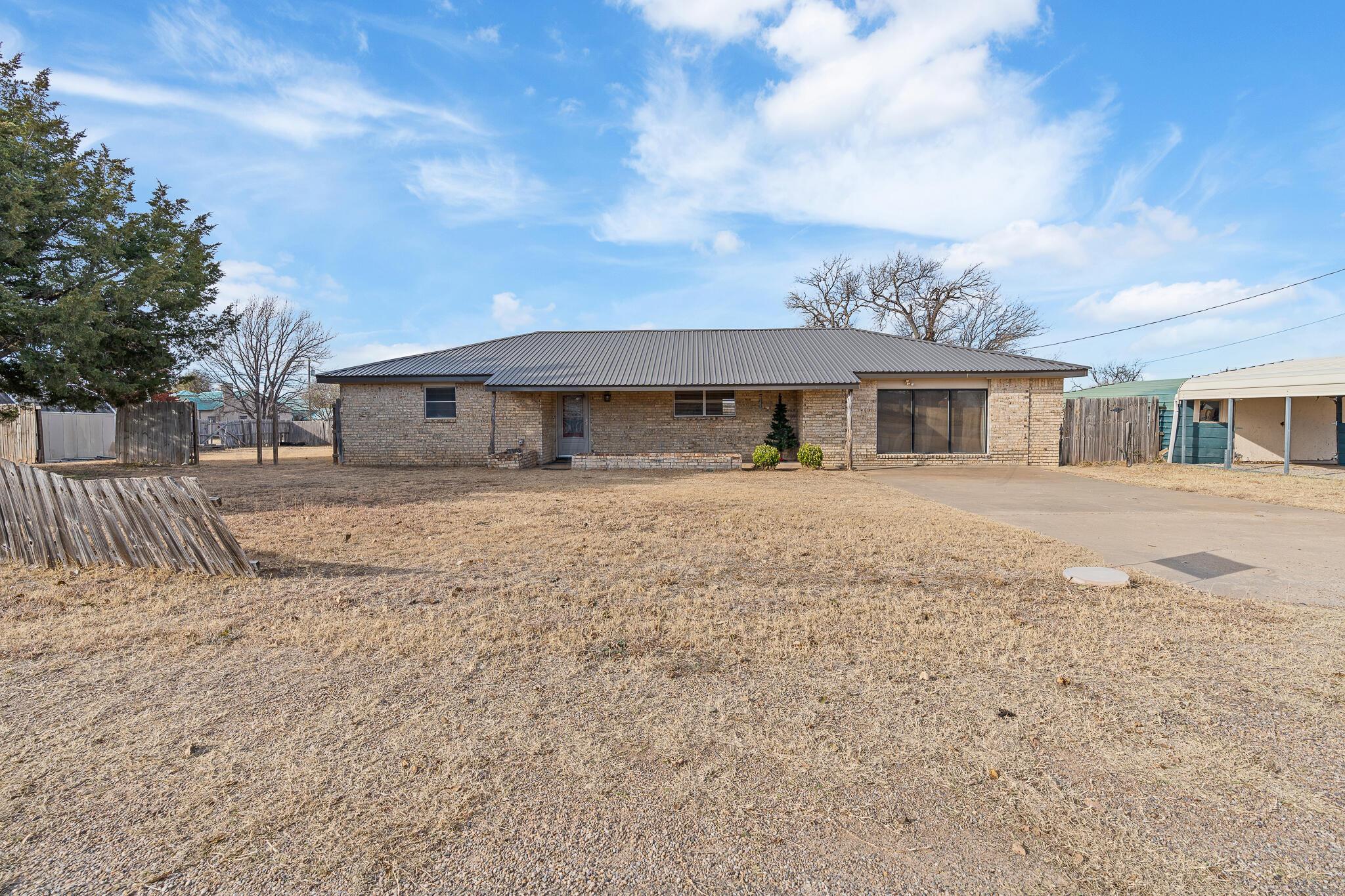 1108 Hawley Street Property Photo 3