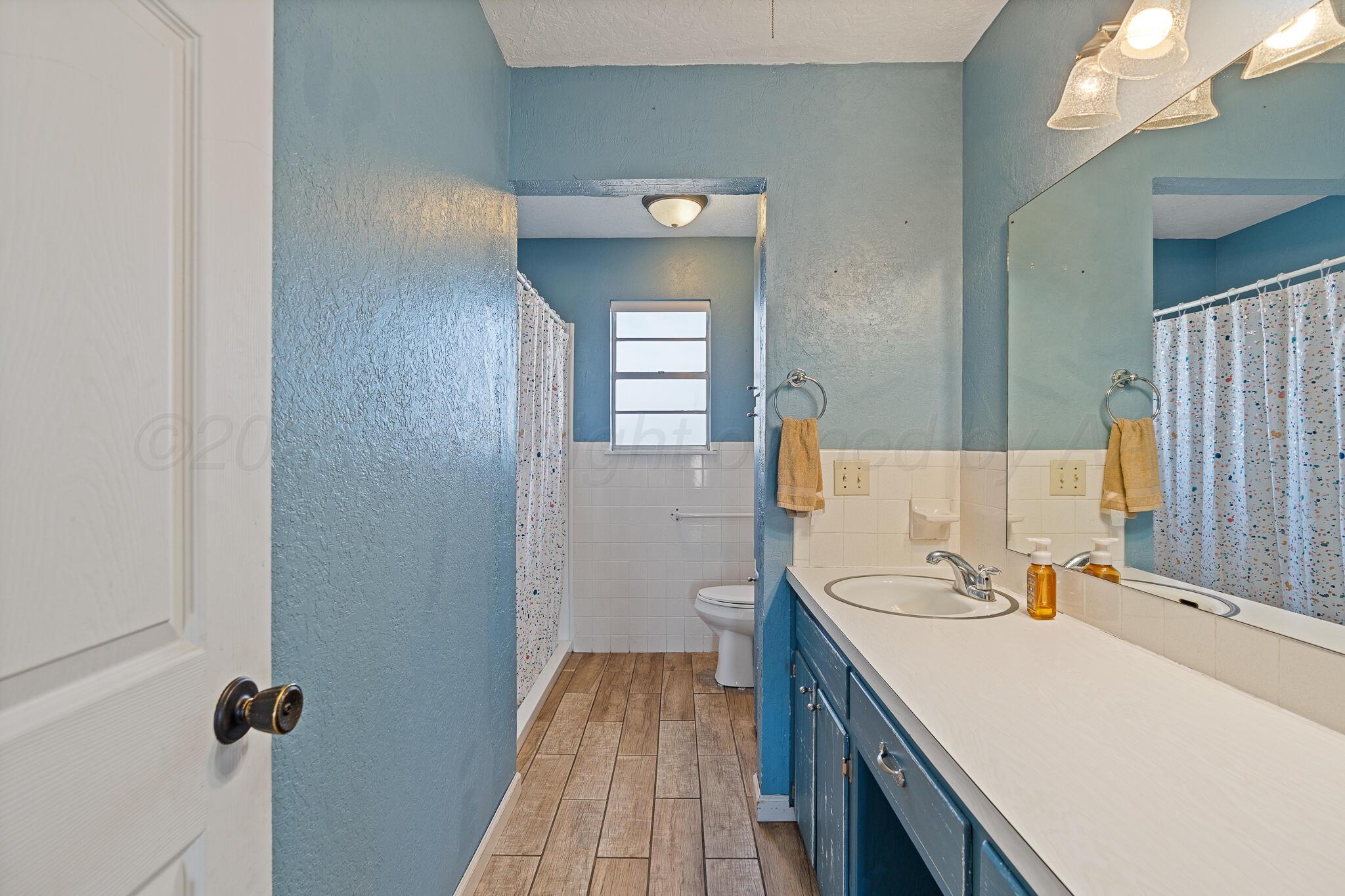 1108 Hawley Street Property Photo 18