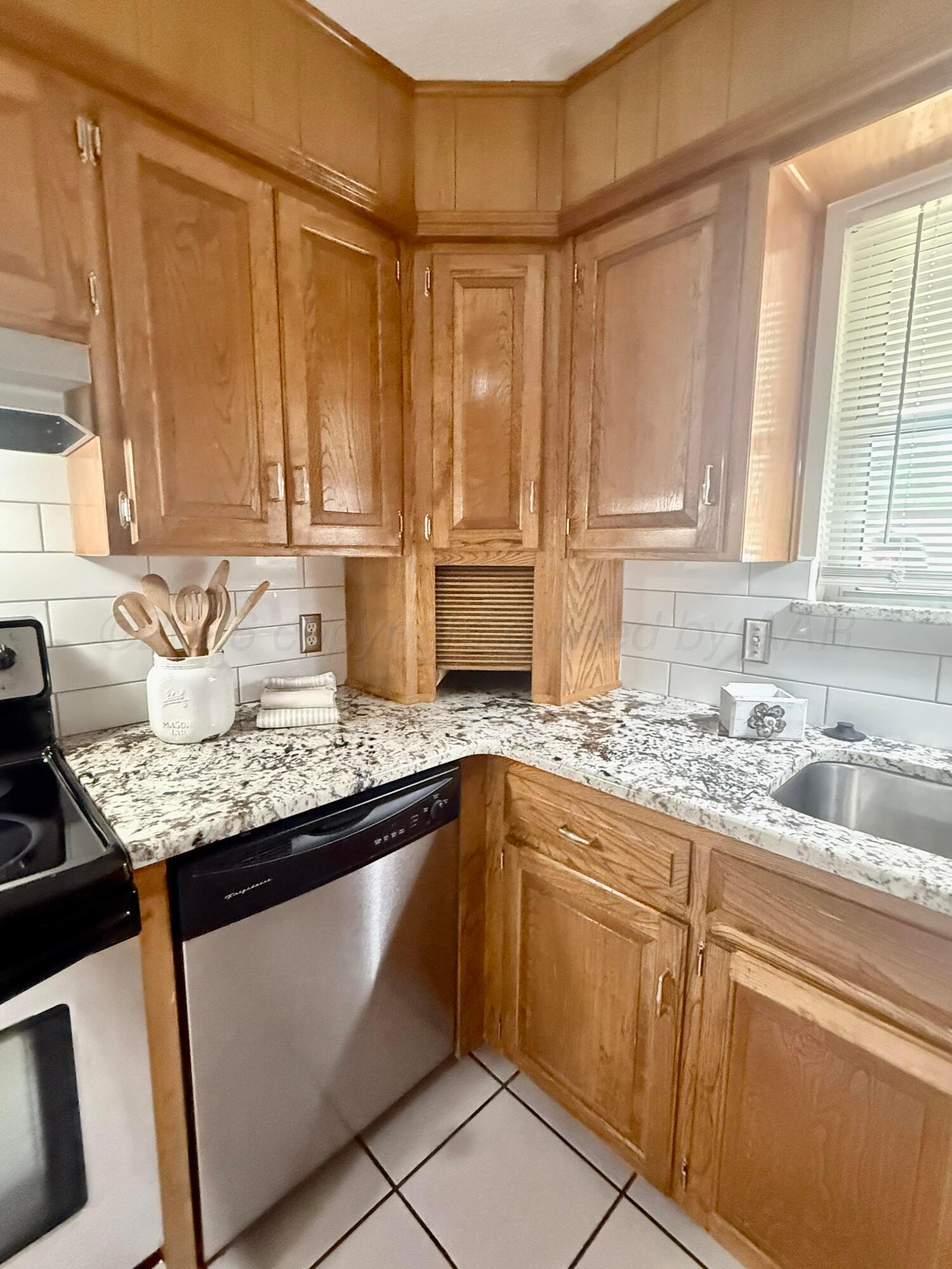 511 Willow Avenue Property Photo 10