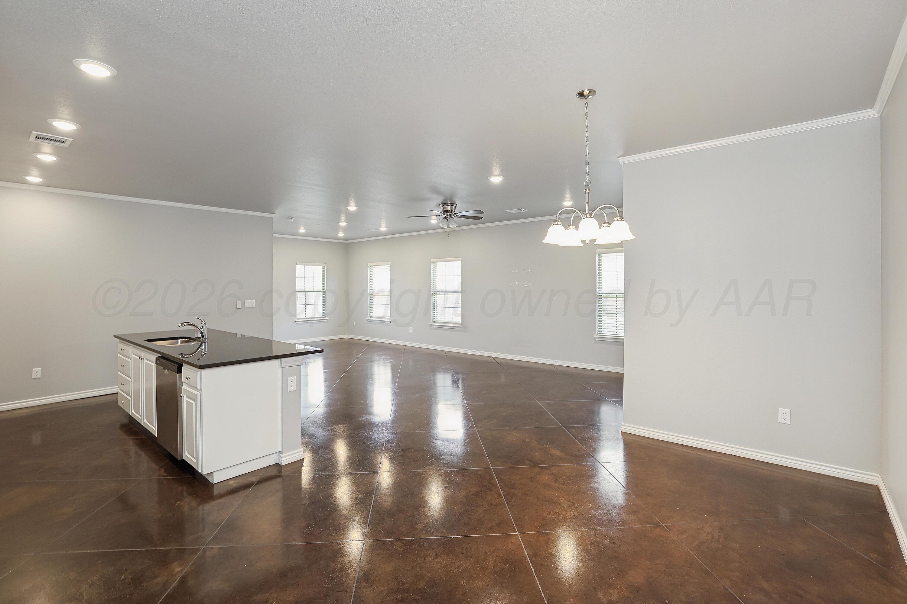 9910 Hartnett Court Property Photo 5