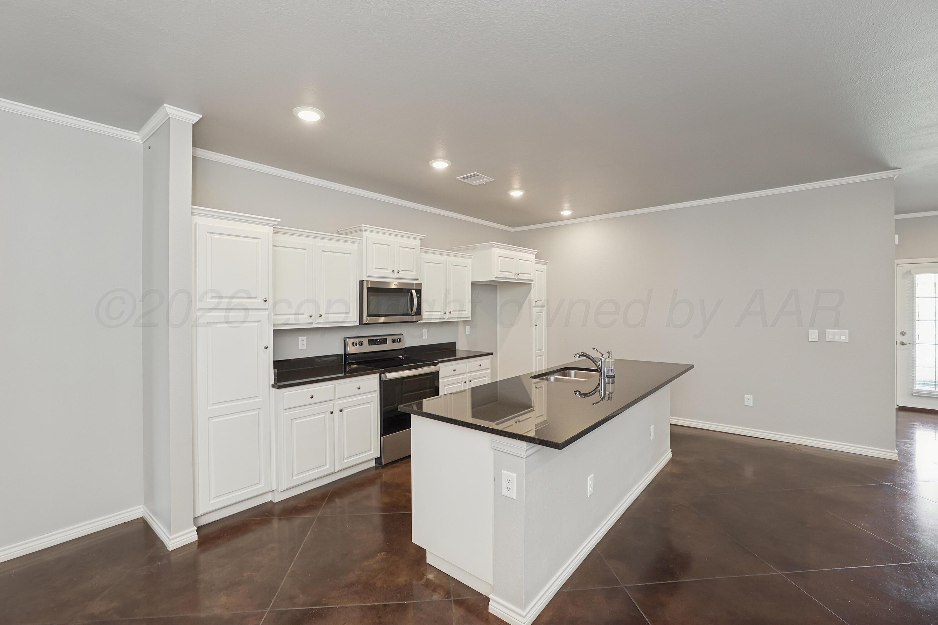 9910 Hartnett Court Property Photo 10