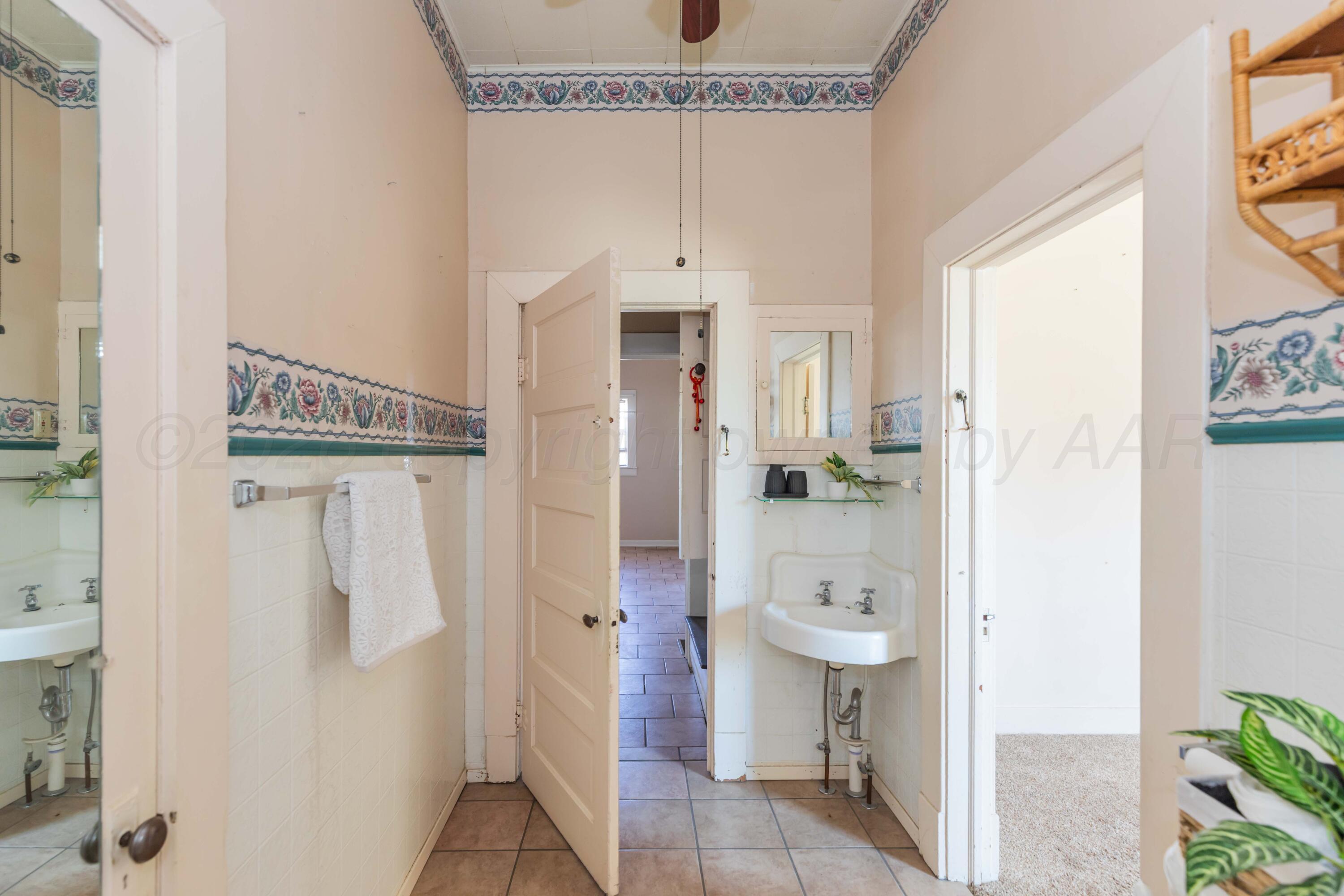 311 Jackson Avenue Property Photo 14