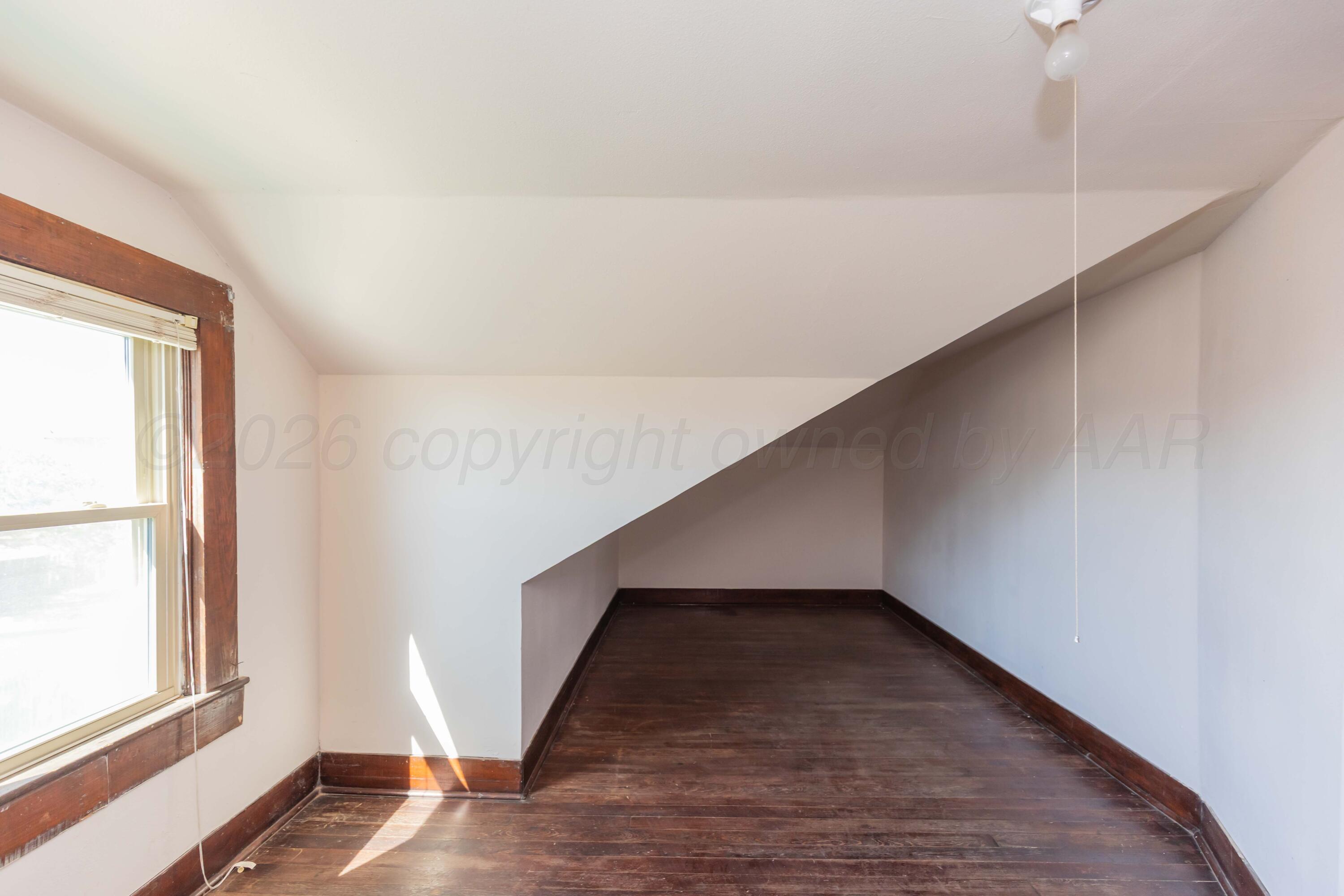 311 Jackson Avenue Property Photo 19