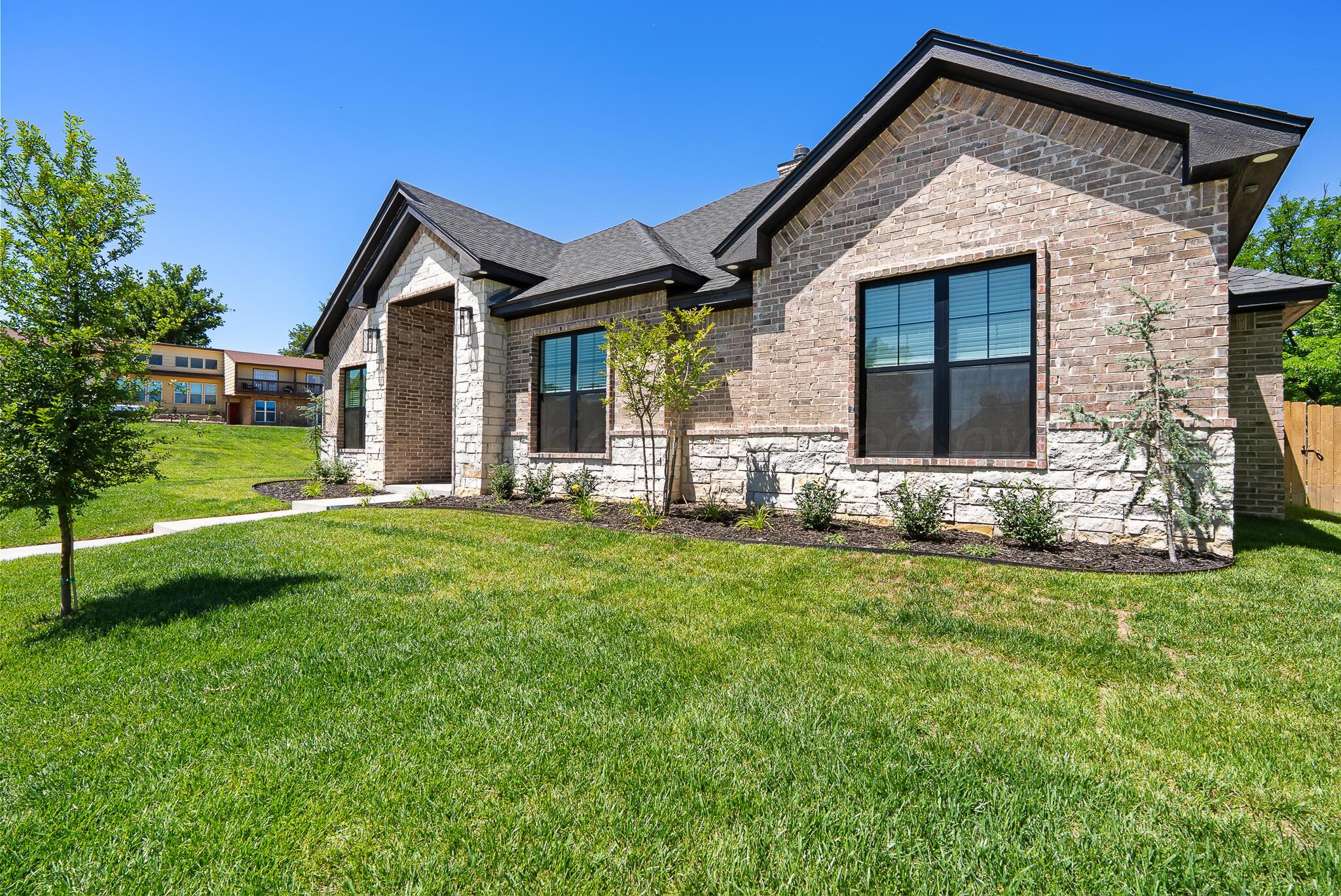 24 Southridge Drive Property Photo 4