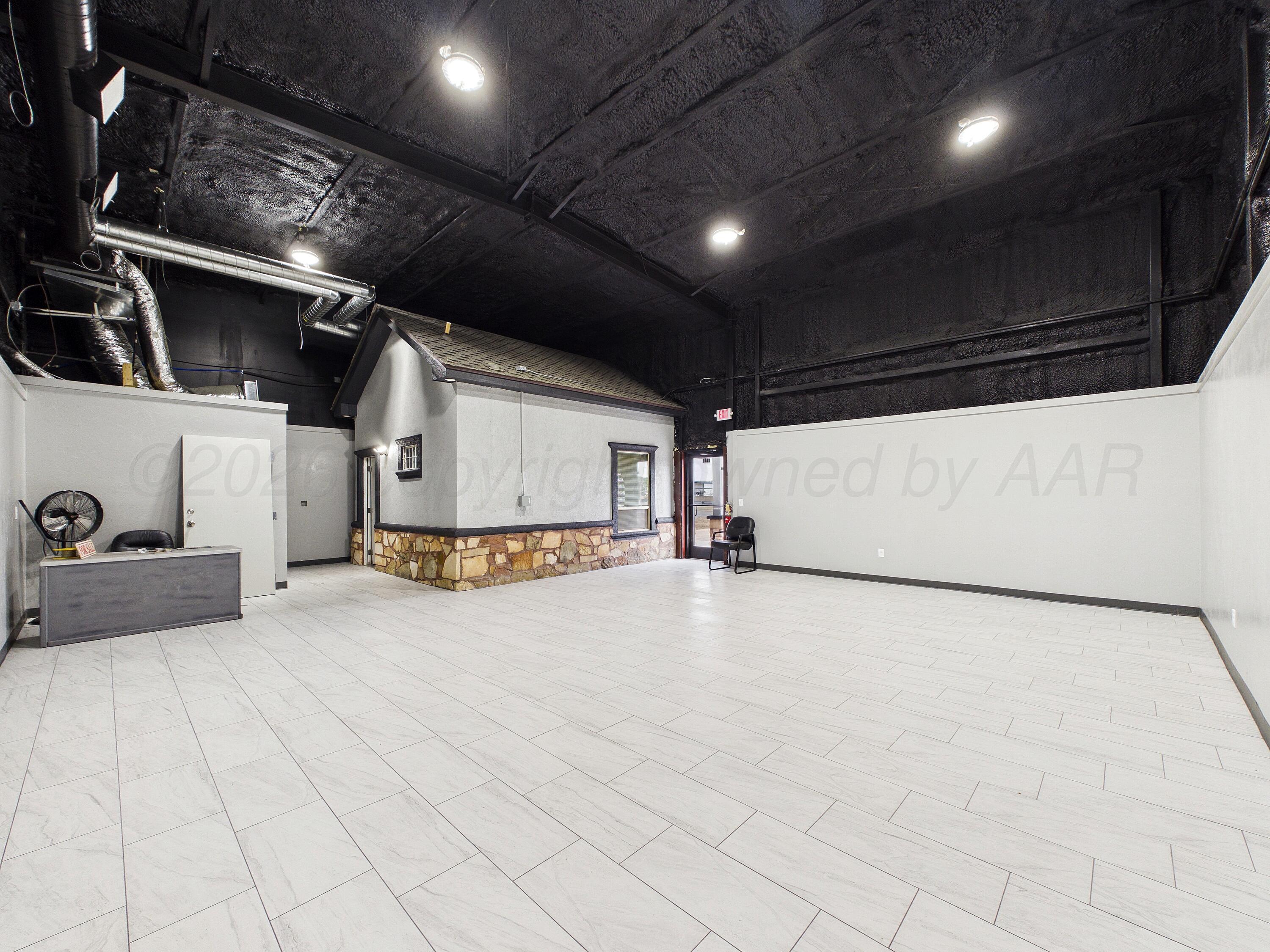 3901 E Interstate 40 Drive Property Photo 16