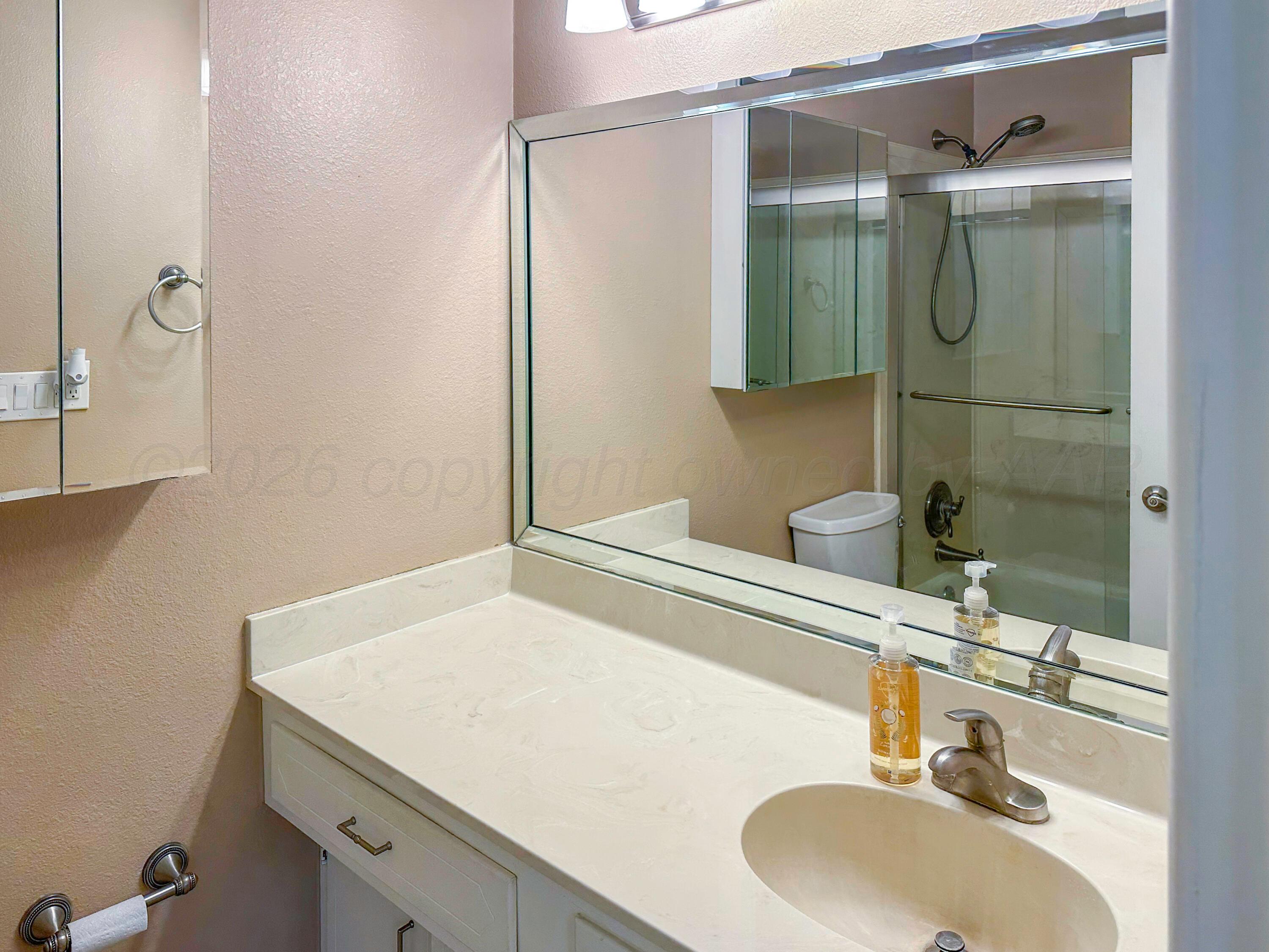 1907 Hemlock Street Property Photo 13