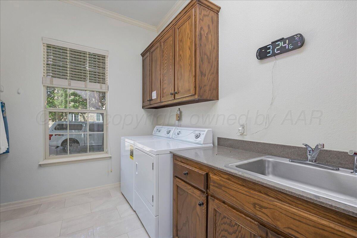 7900 London Court Property Photo 31