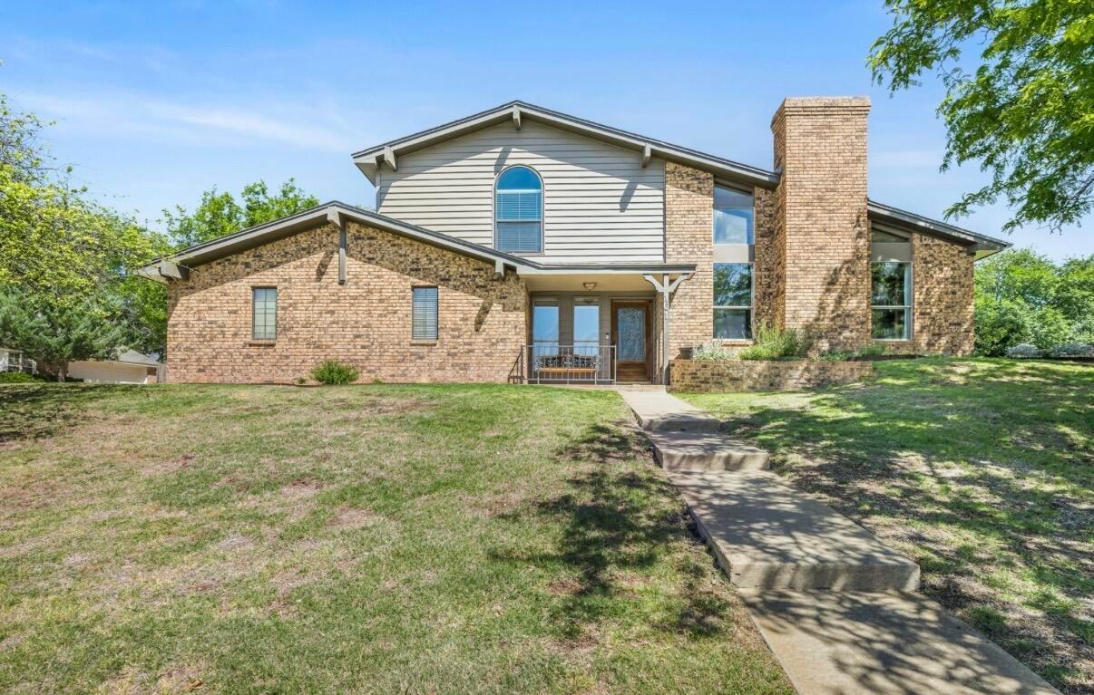 101 JYNTEEWOOD Drive Property Photo 1