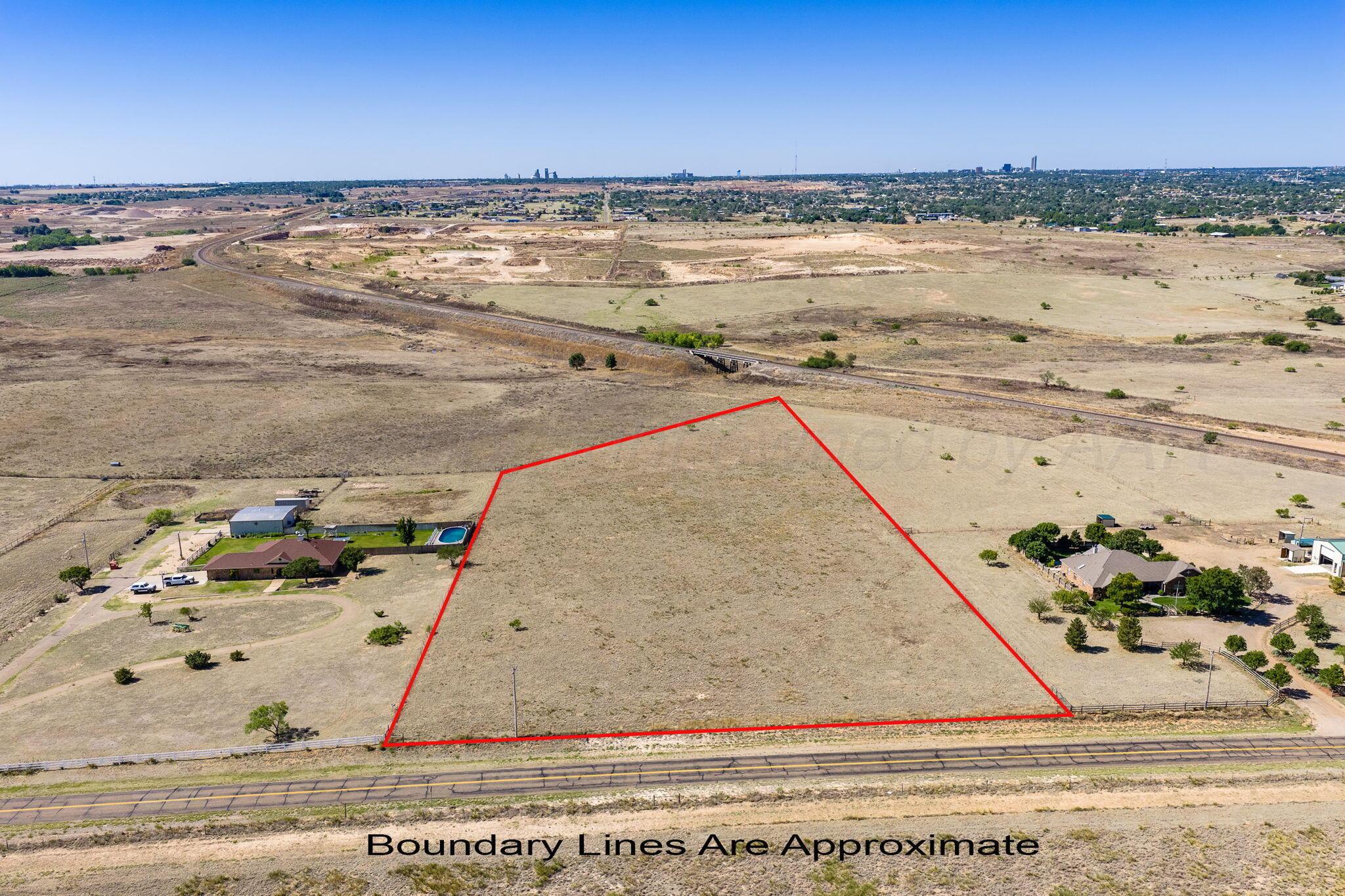 2800 E Willow Creek Drive Property Photo 4
