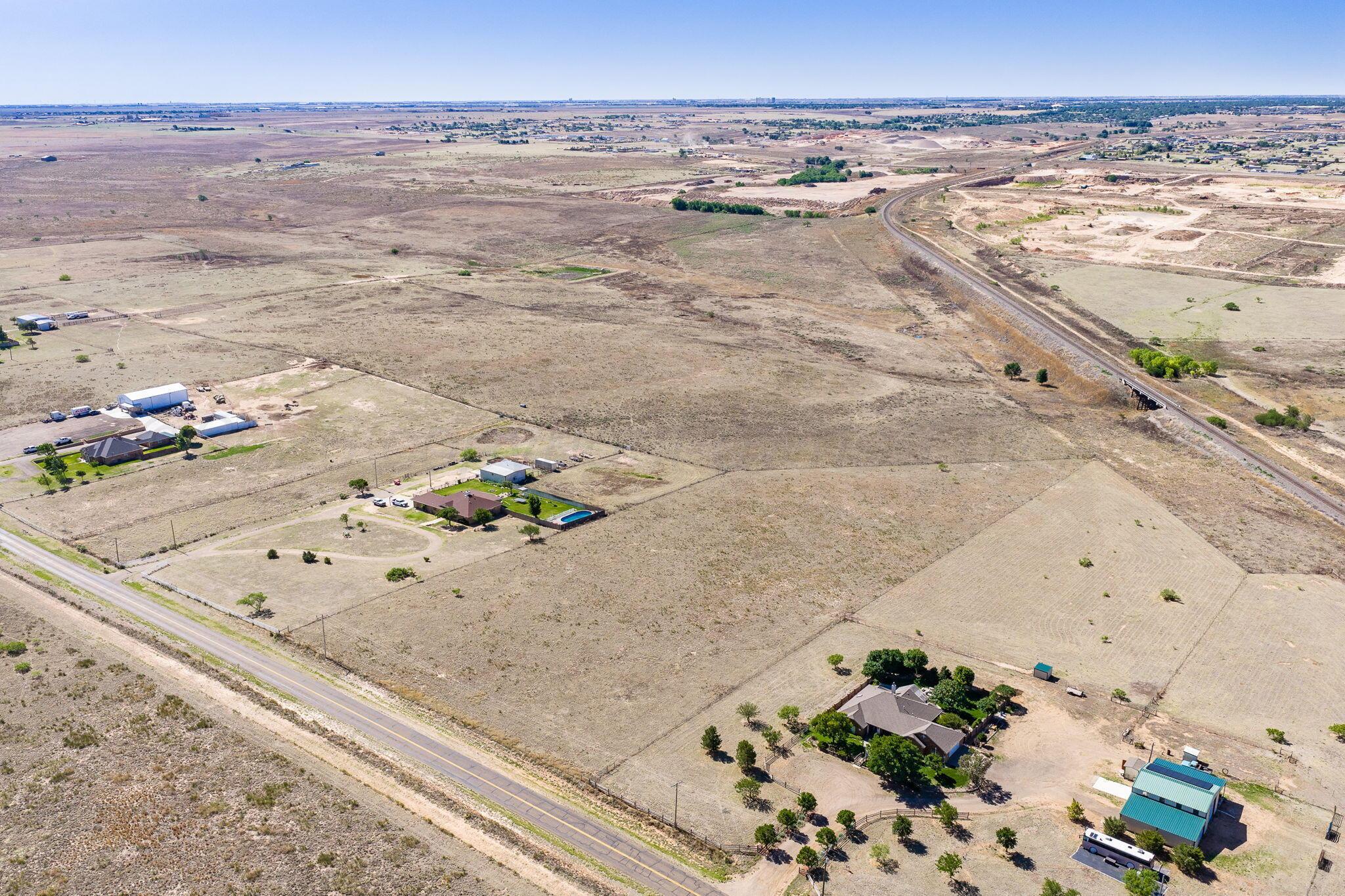 2800 E Willow Creek Drive Property Photo 12