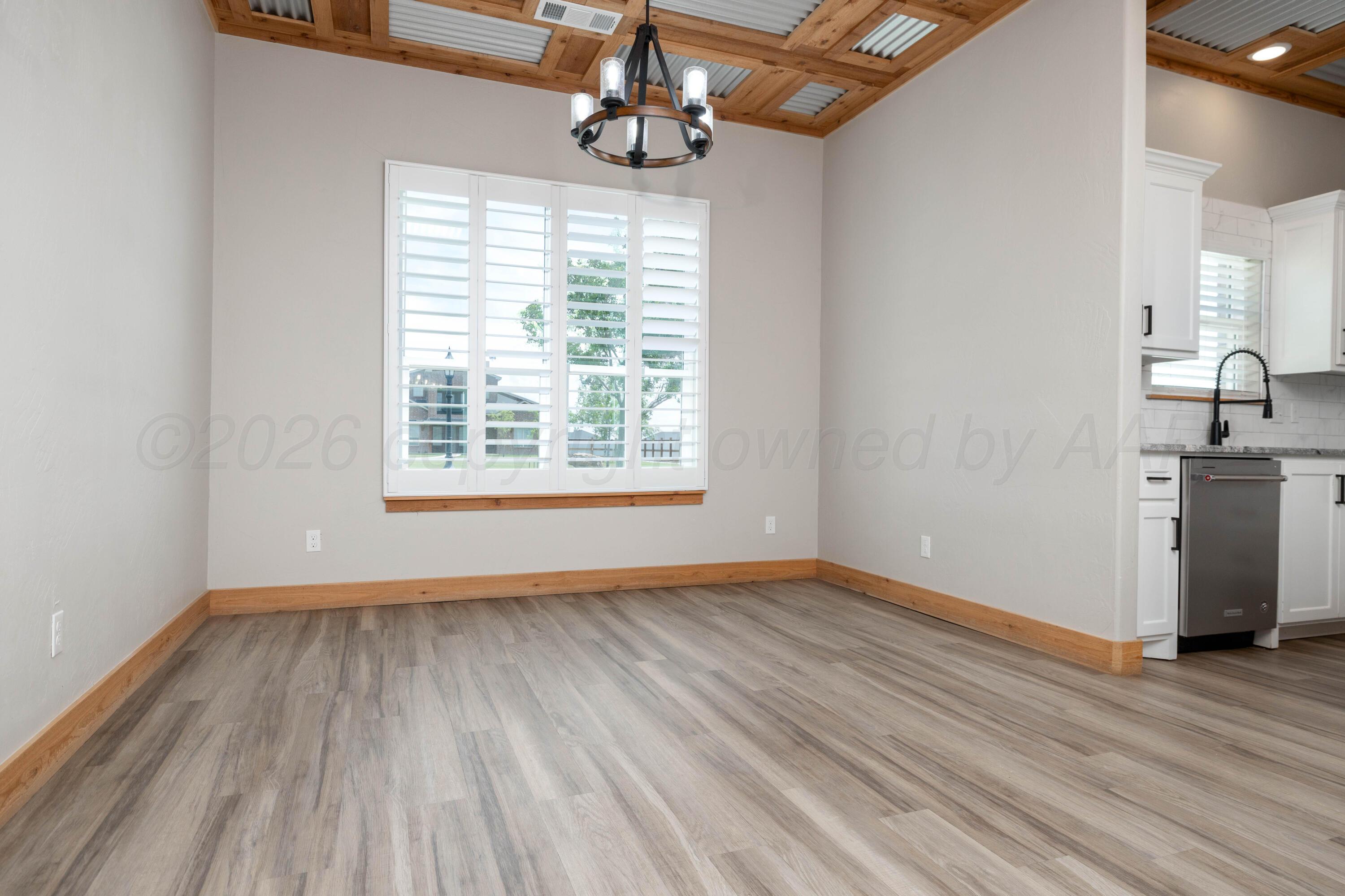 28 Barndo Drive Property Photo 5