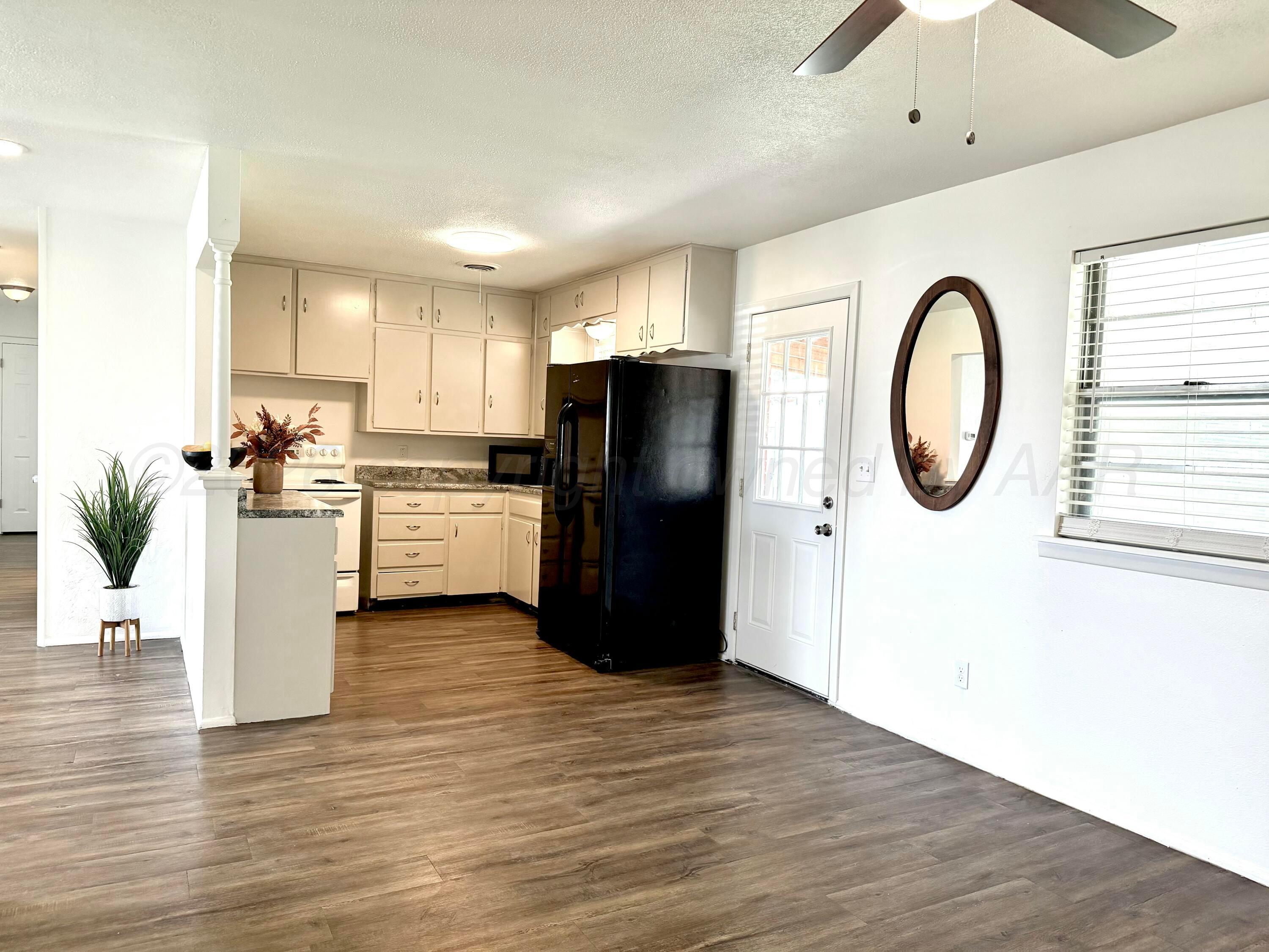 1410 Primrose Lane Property Photo 9
