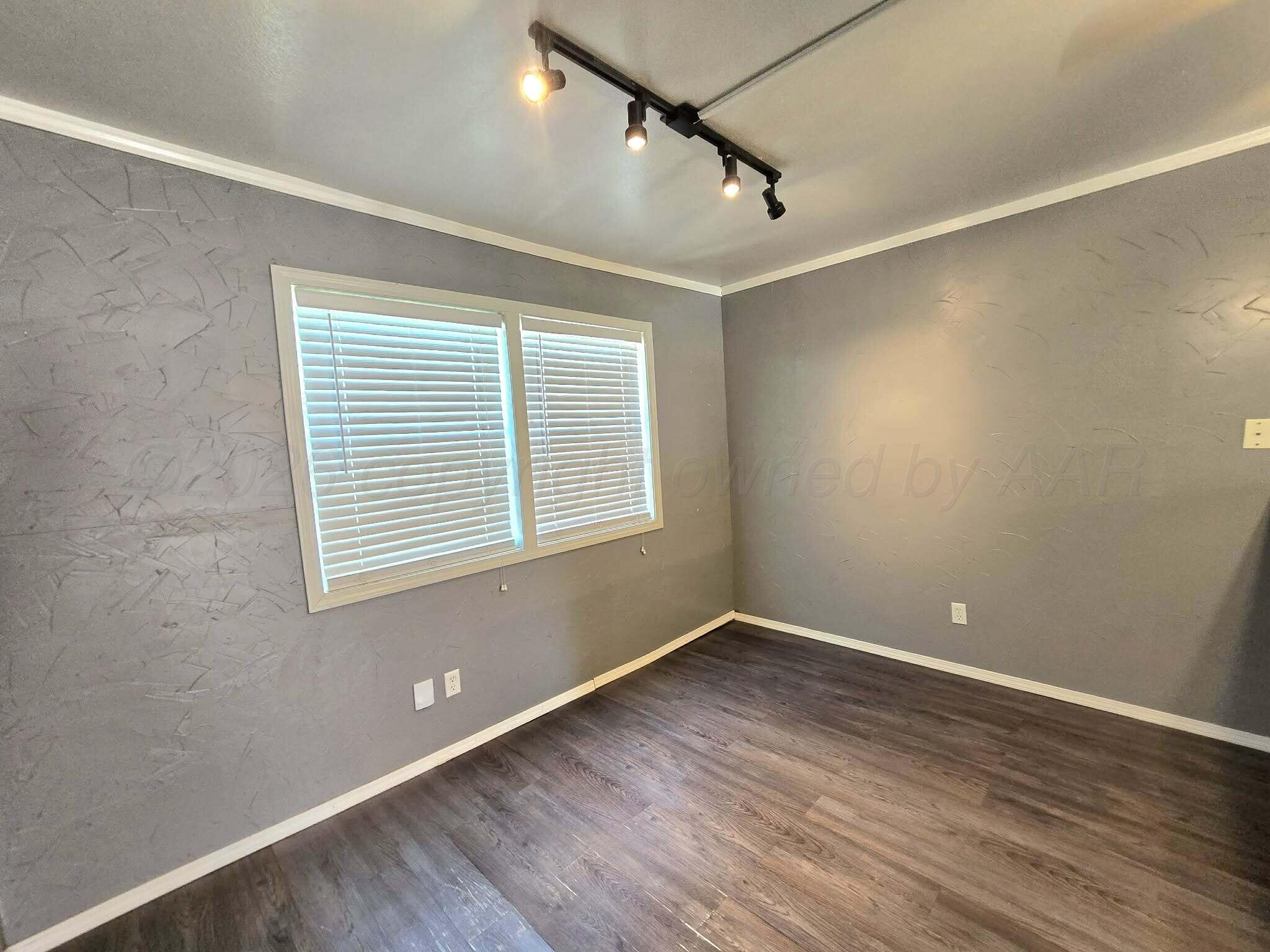 1619 N Highland Property Photo 7