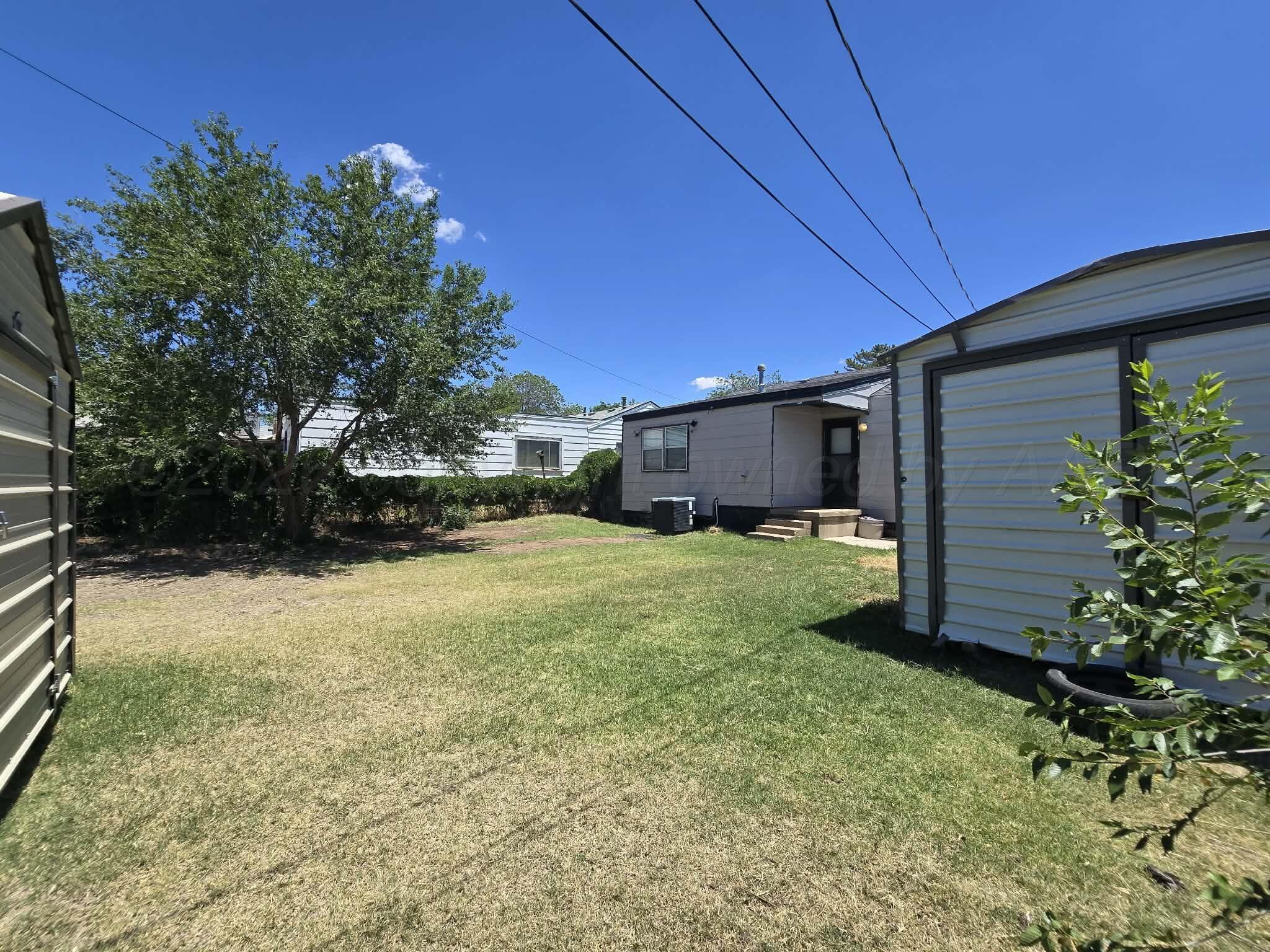 1619 N Highland Property Photo 12