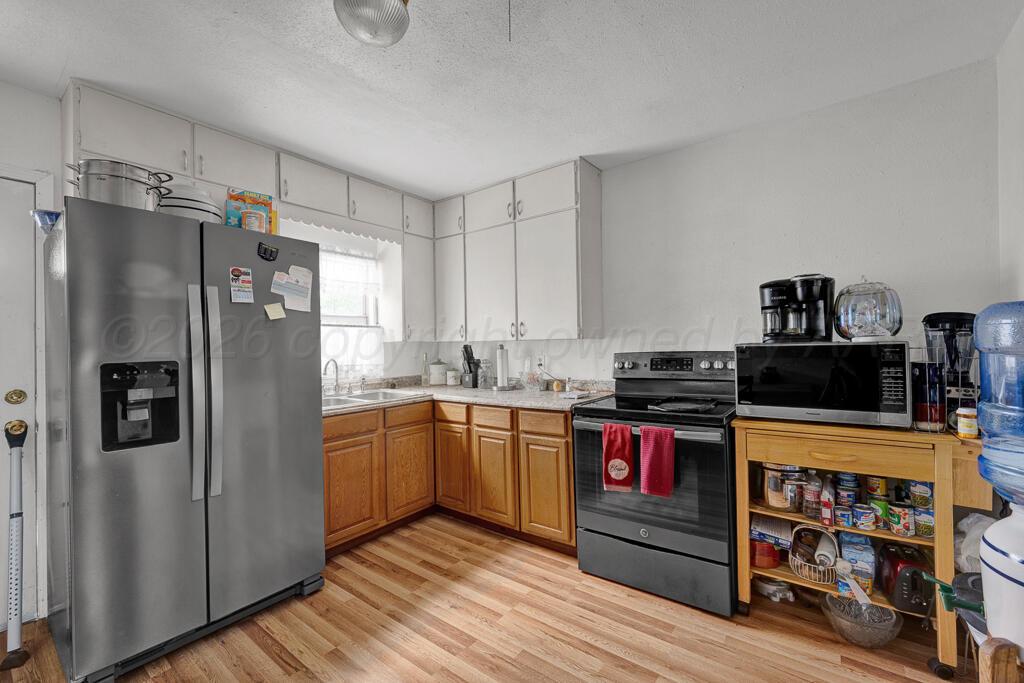 2406 Brook Avenue Property Photo 8