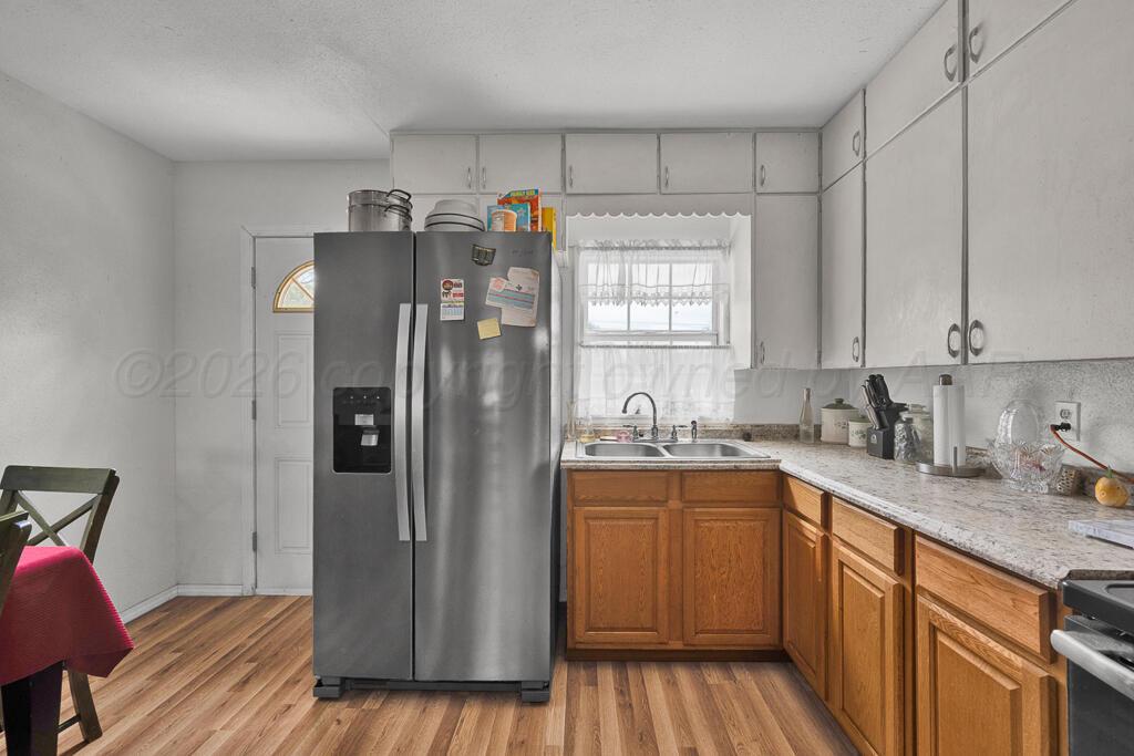 2406 Brook Avenue Property Photo 9