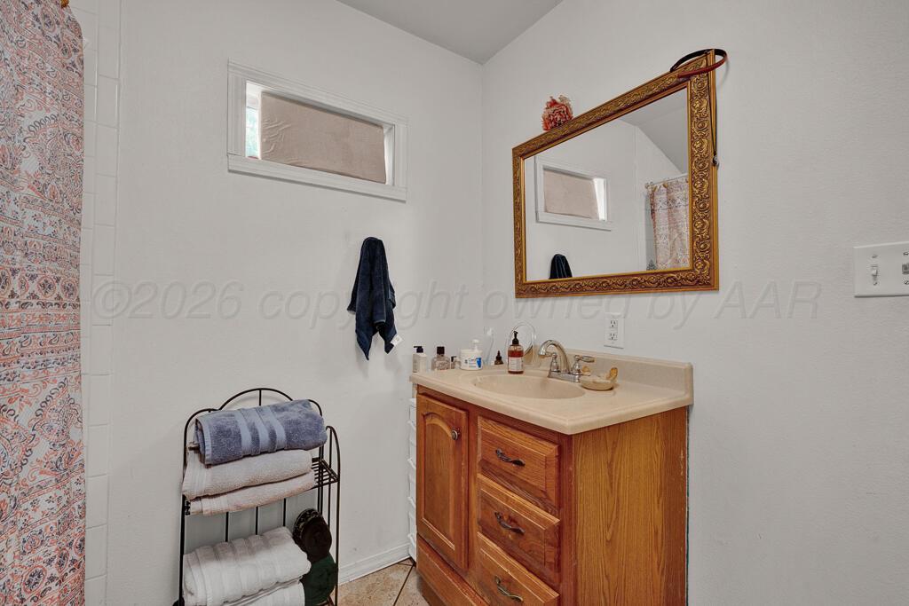 2406 Brook Avenue Property Photo 15