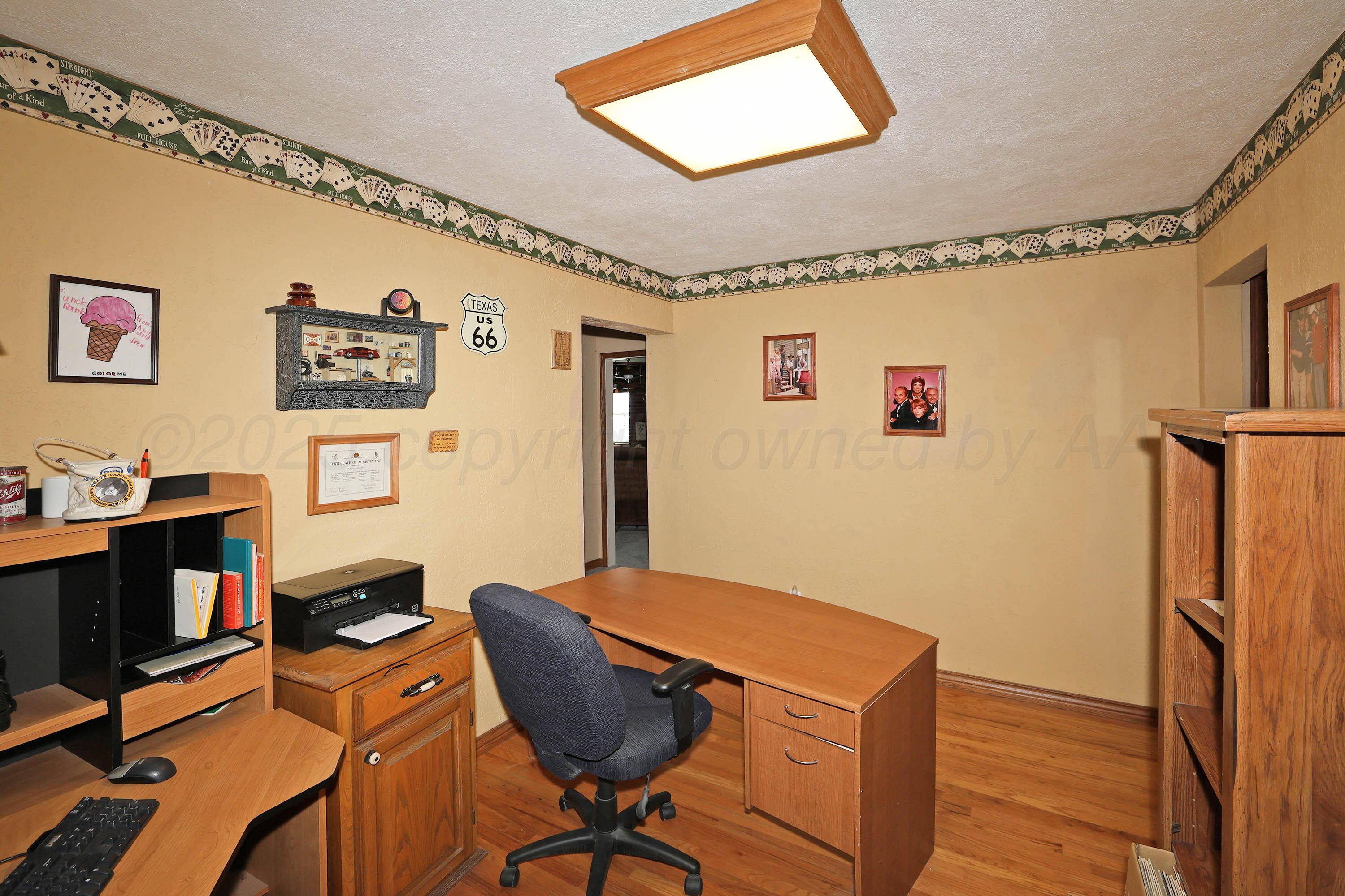 331 W Bonita Avenue Property Photo 16