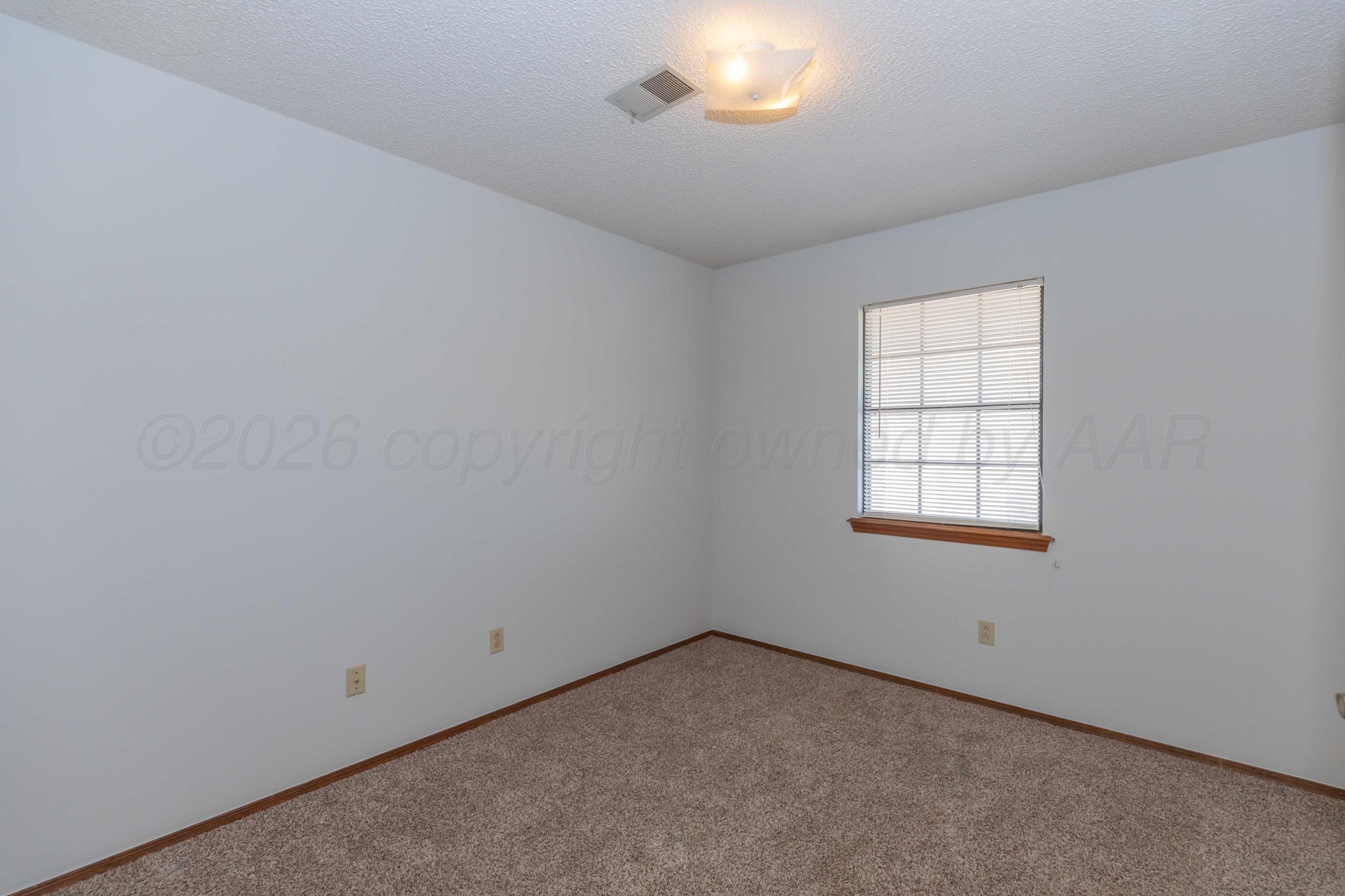 3501 E Hastings Avenue Property Photo 8