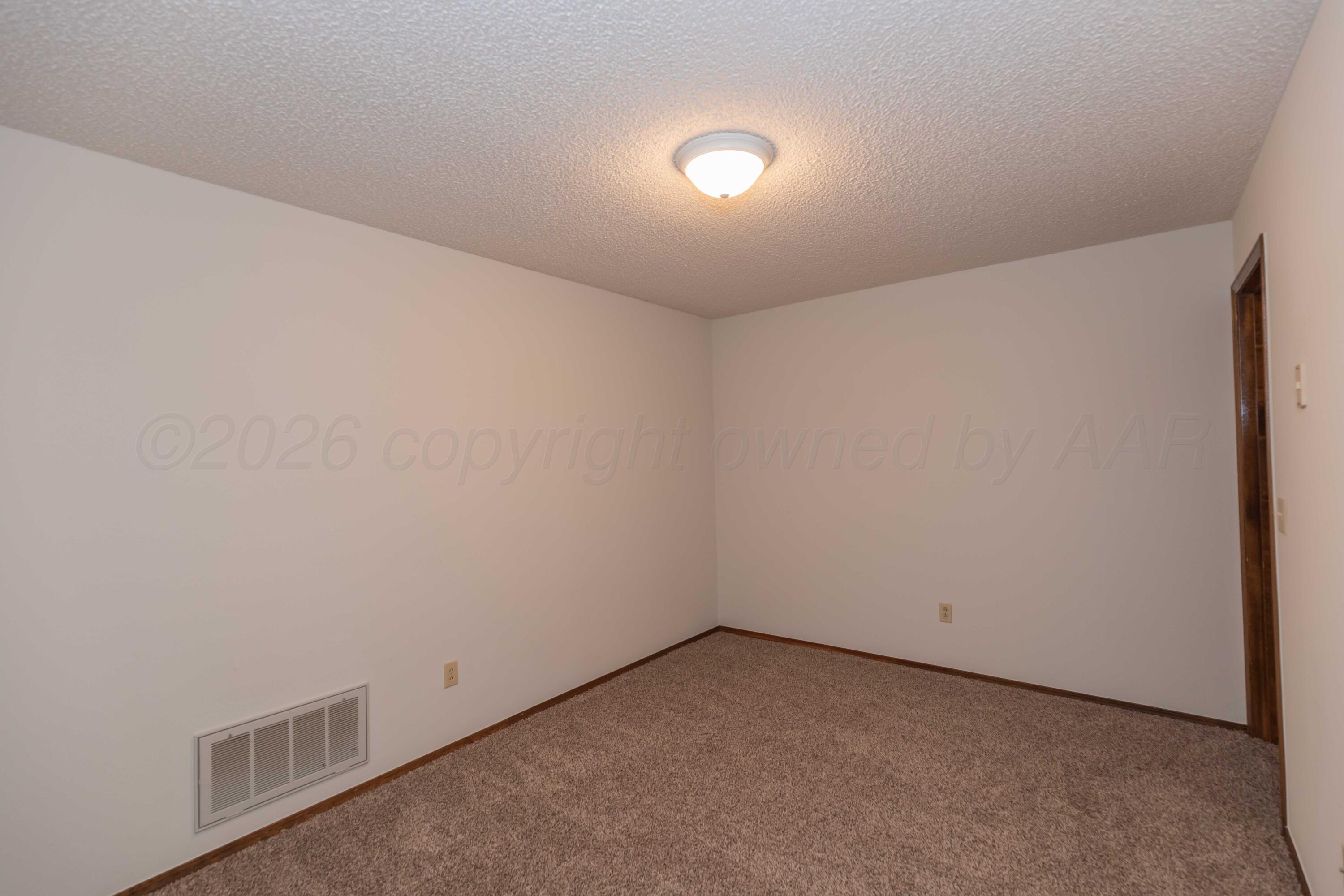 3501 E Hastings Avenue Property Photo 35