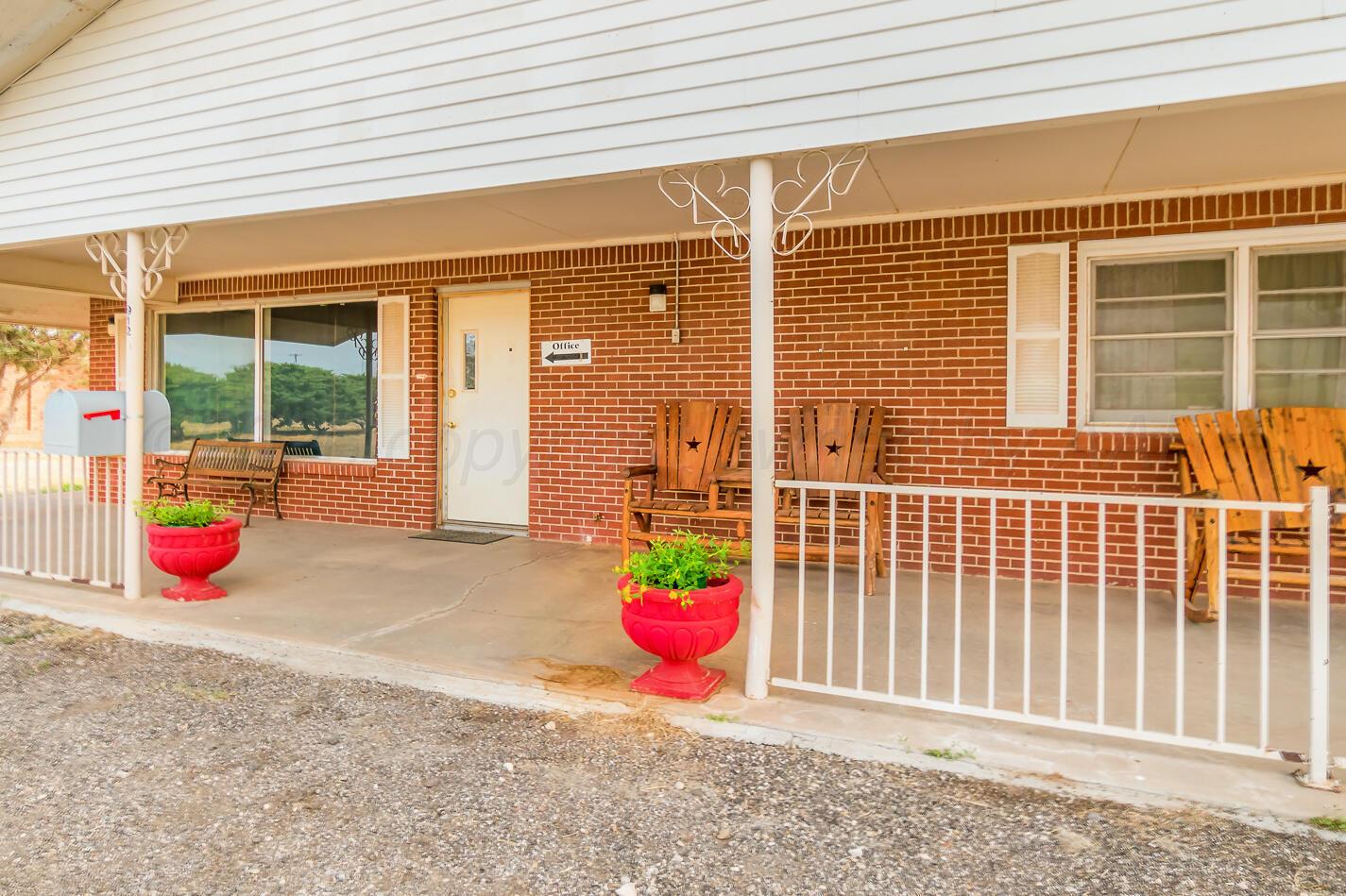 912 U.s. 87 Property Photo 4