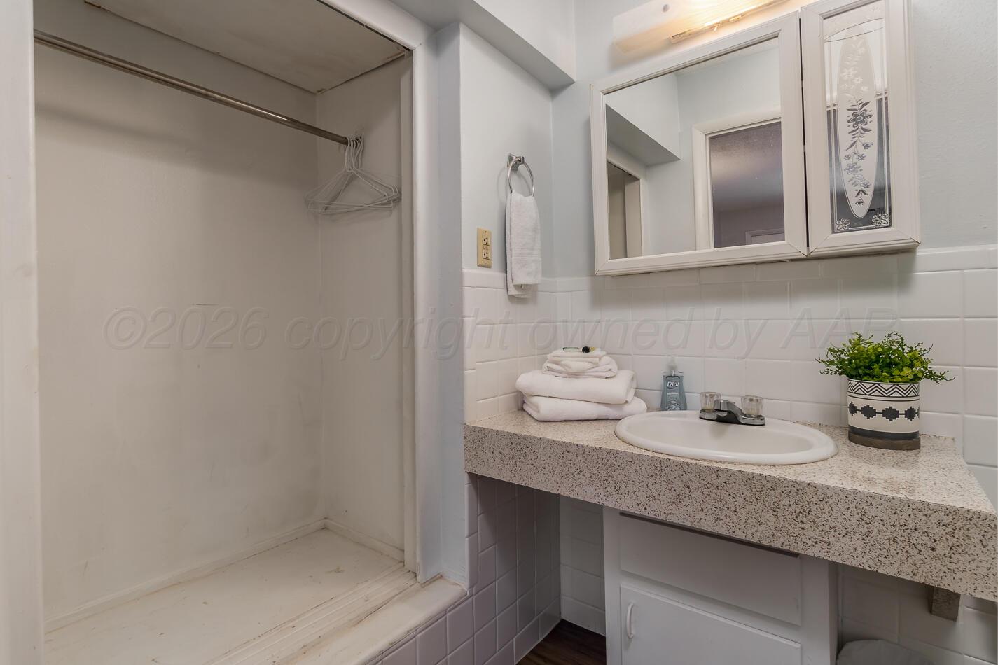 912 U.s. 87 Property Photo 24