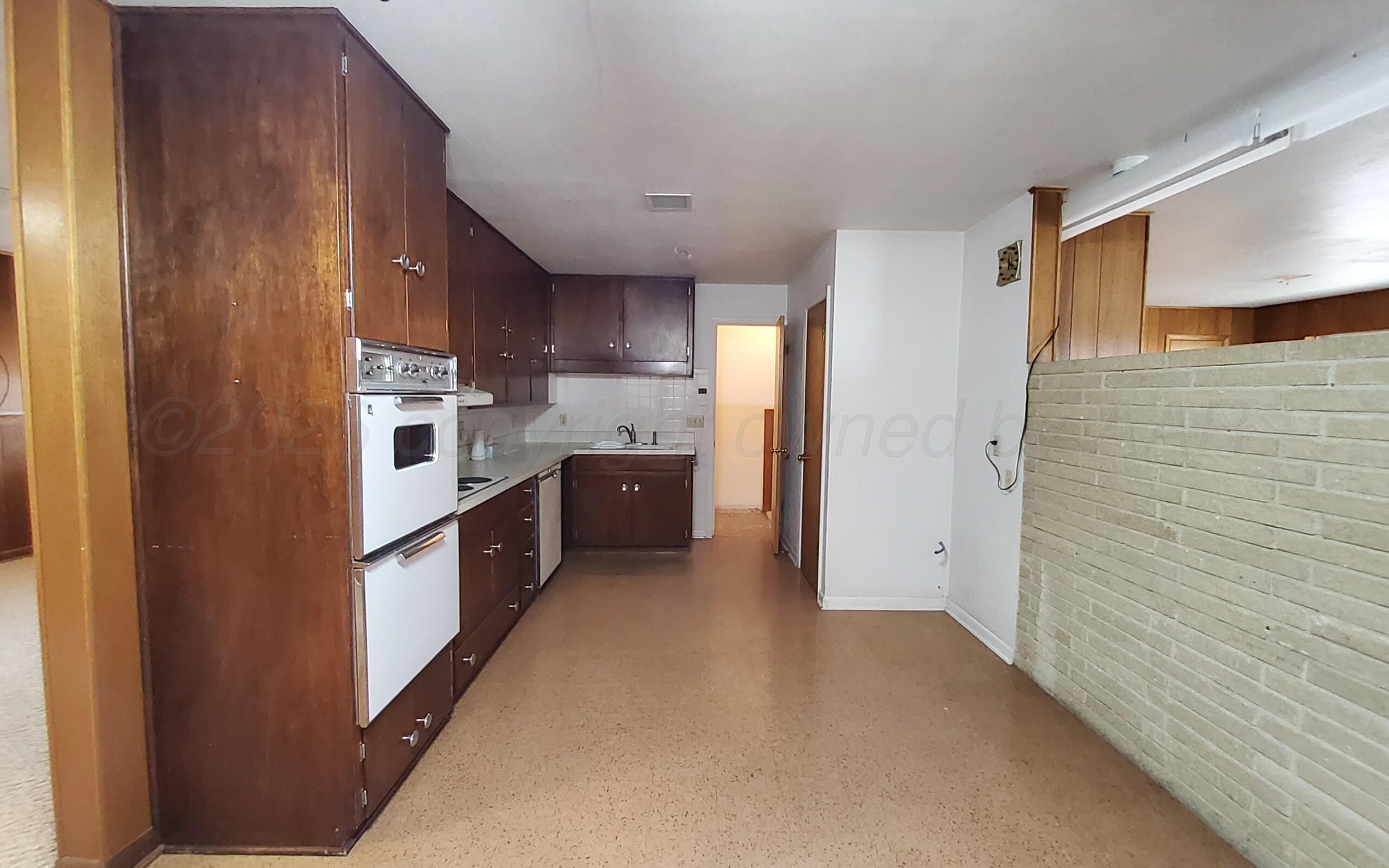 1019 Dillard Street Property Photo 3