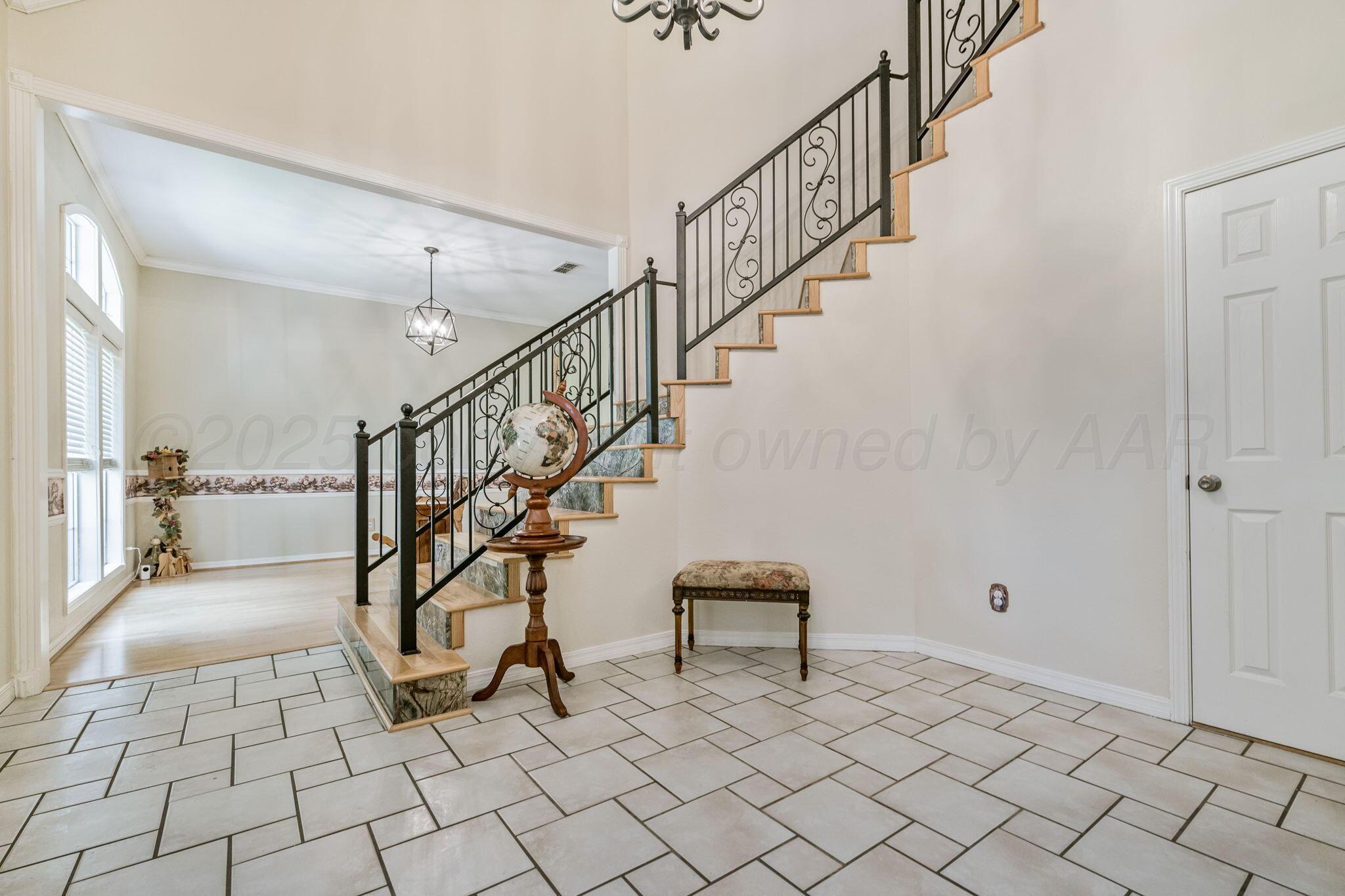 7809 Bent Tree Drive Property Photo 3