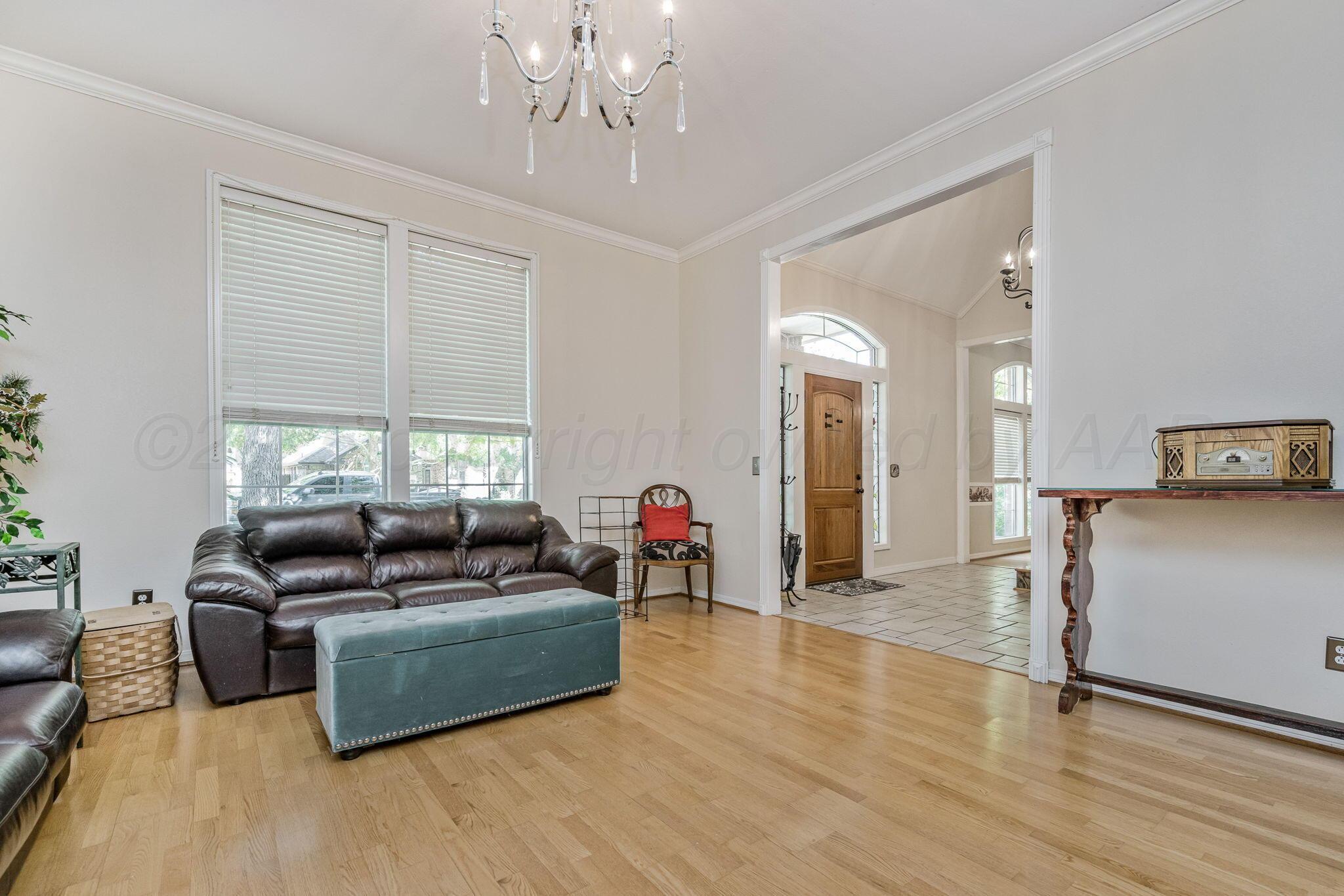 7809 Bent Tree Drive Property Photo 6