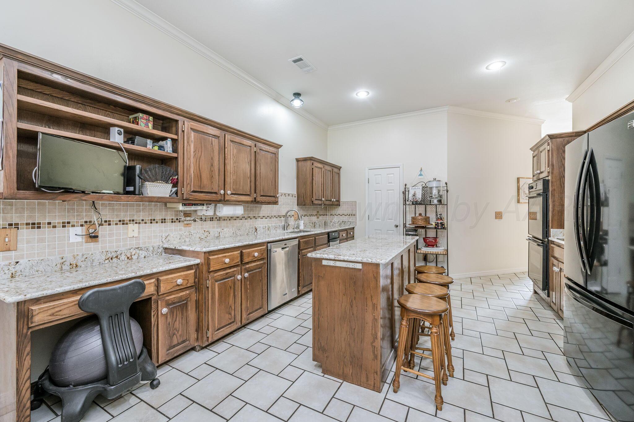 7809 Bent Tree Drive Property Photo 8