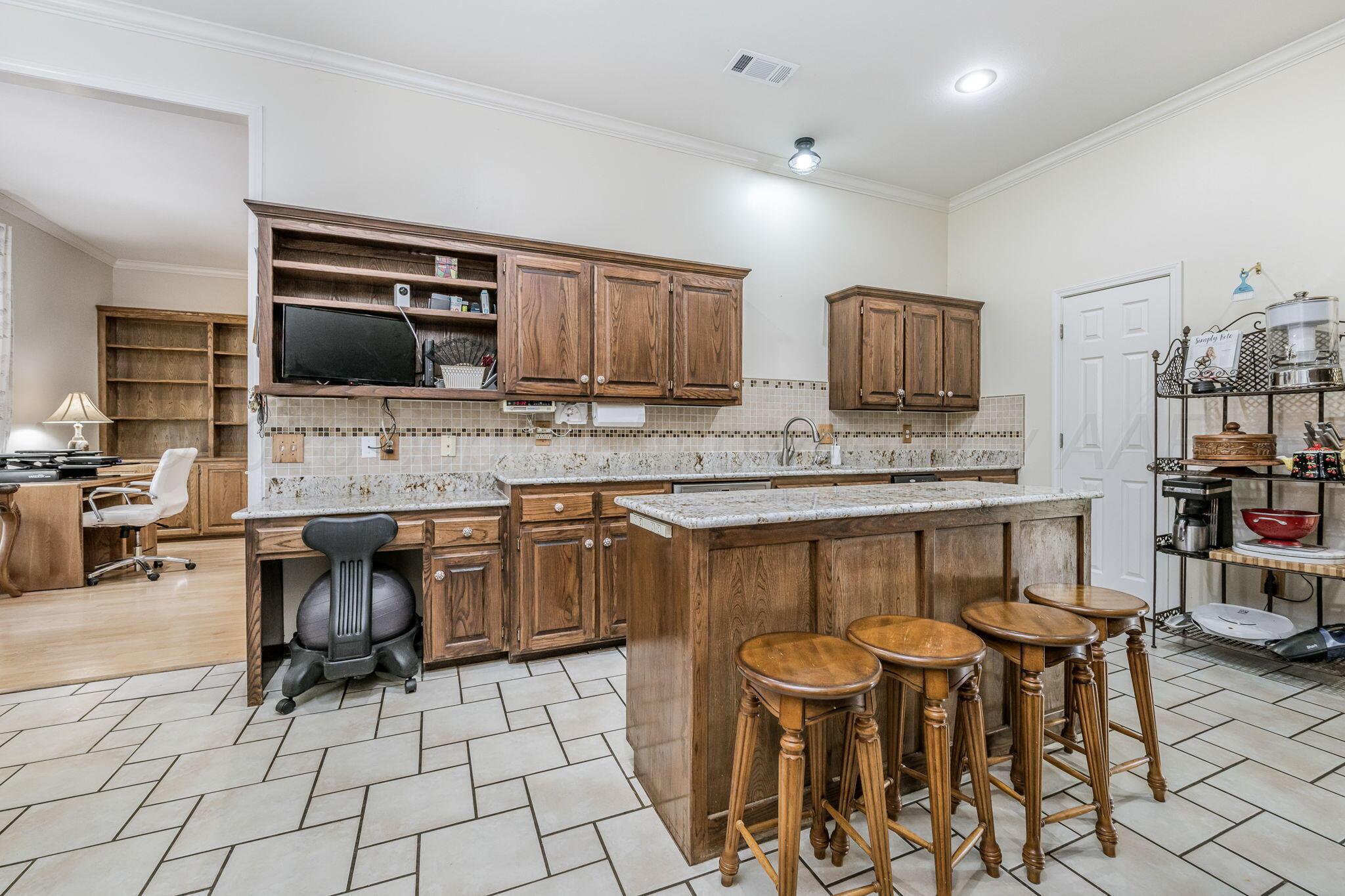 7809 Bent Tree Drive Property Photo 11