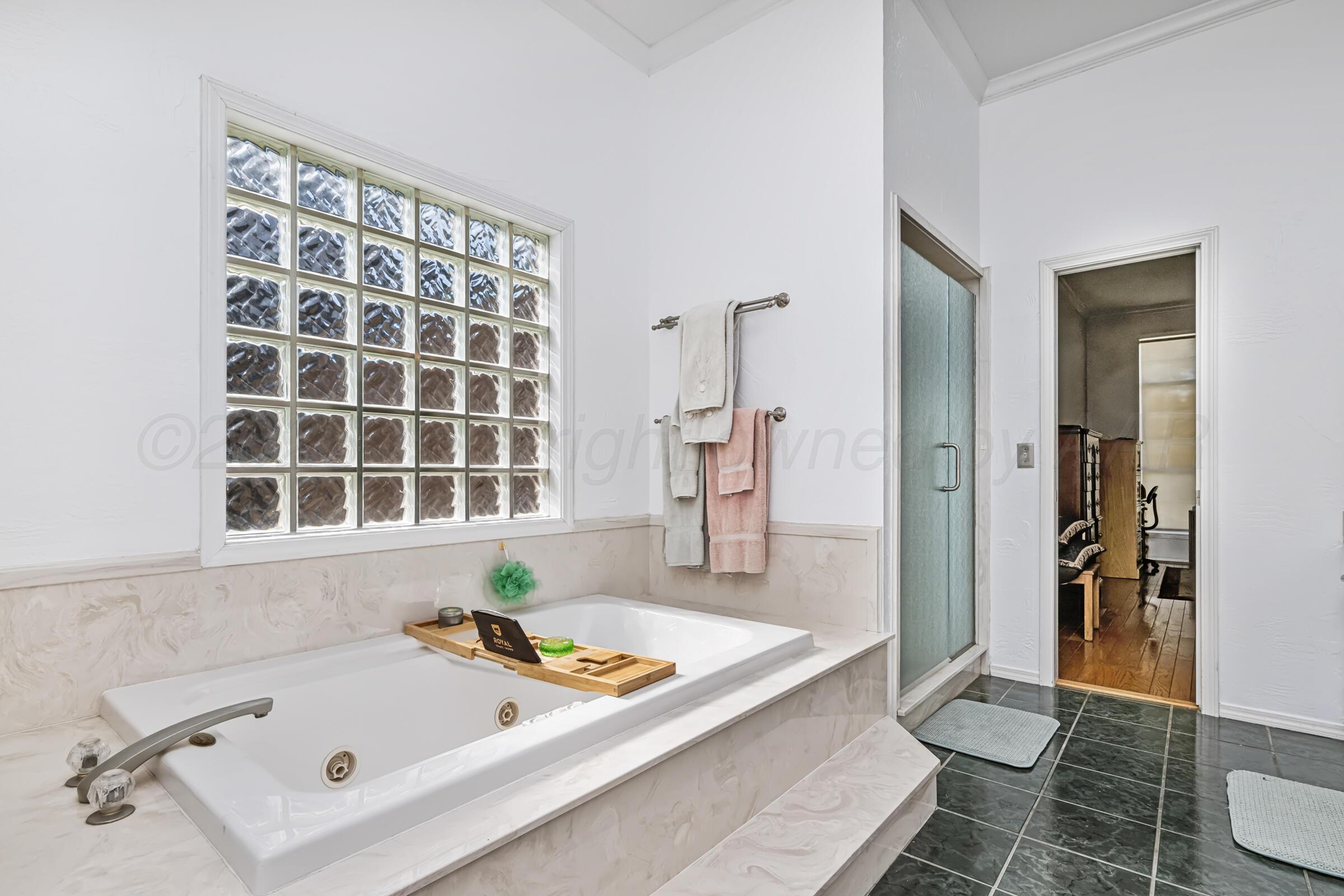 7809 Bent Tree Drive Property Photo 17