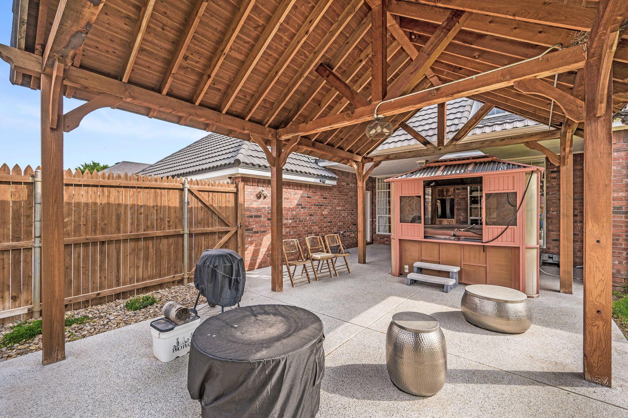 7809 Bent Tree Drive Property Photo 32