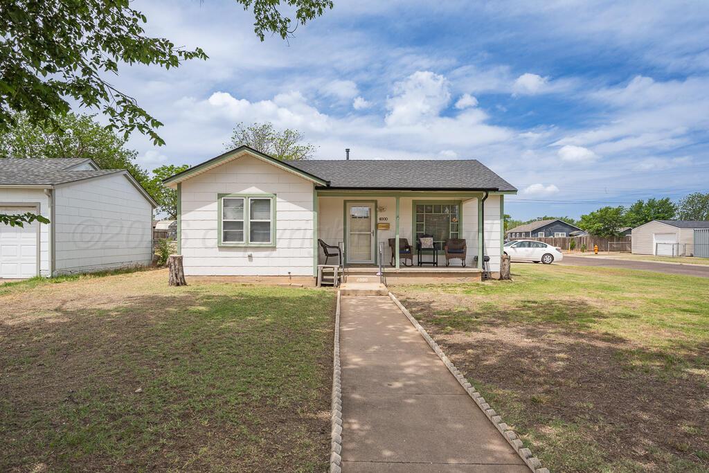 4000 Parker Street Property Photo 1