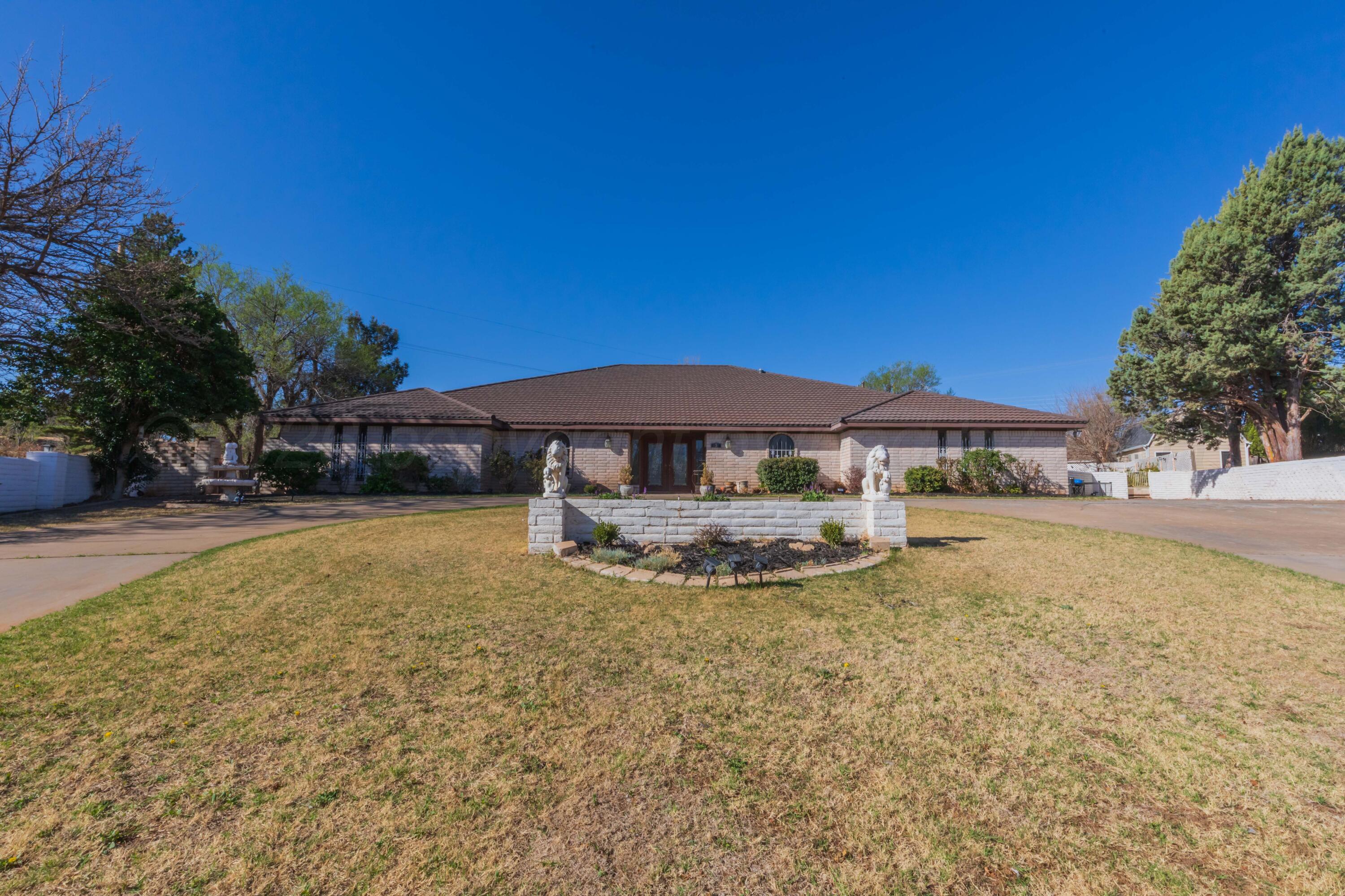 3 Sandstone Drive Property Photo 3