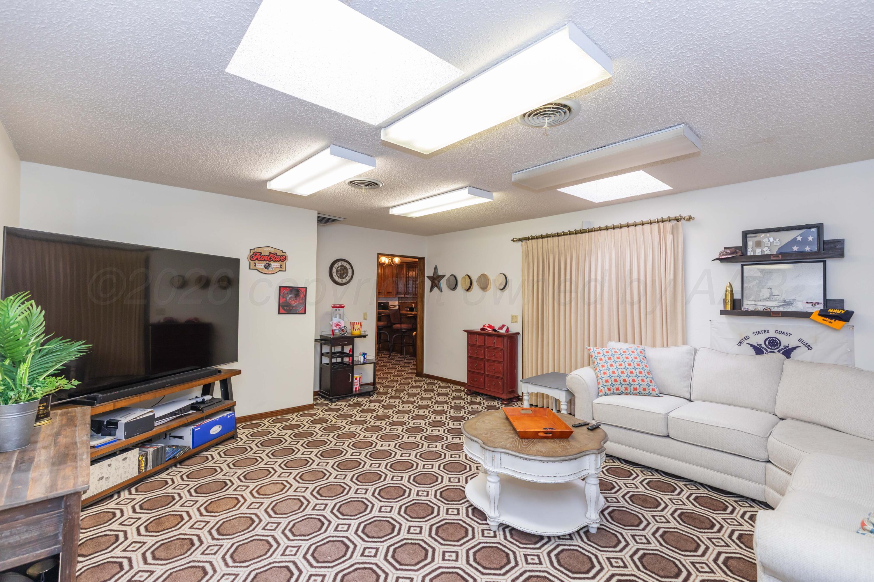 3 Sandstone Drive Property Photo 8