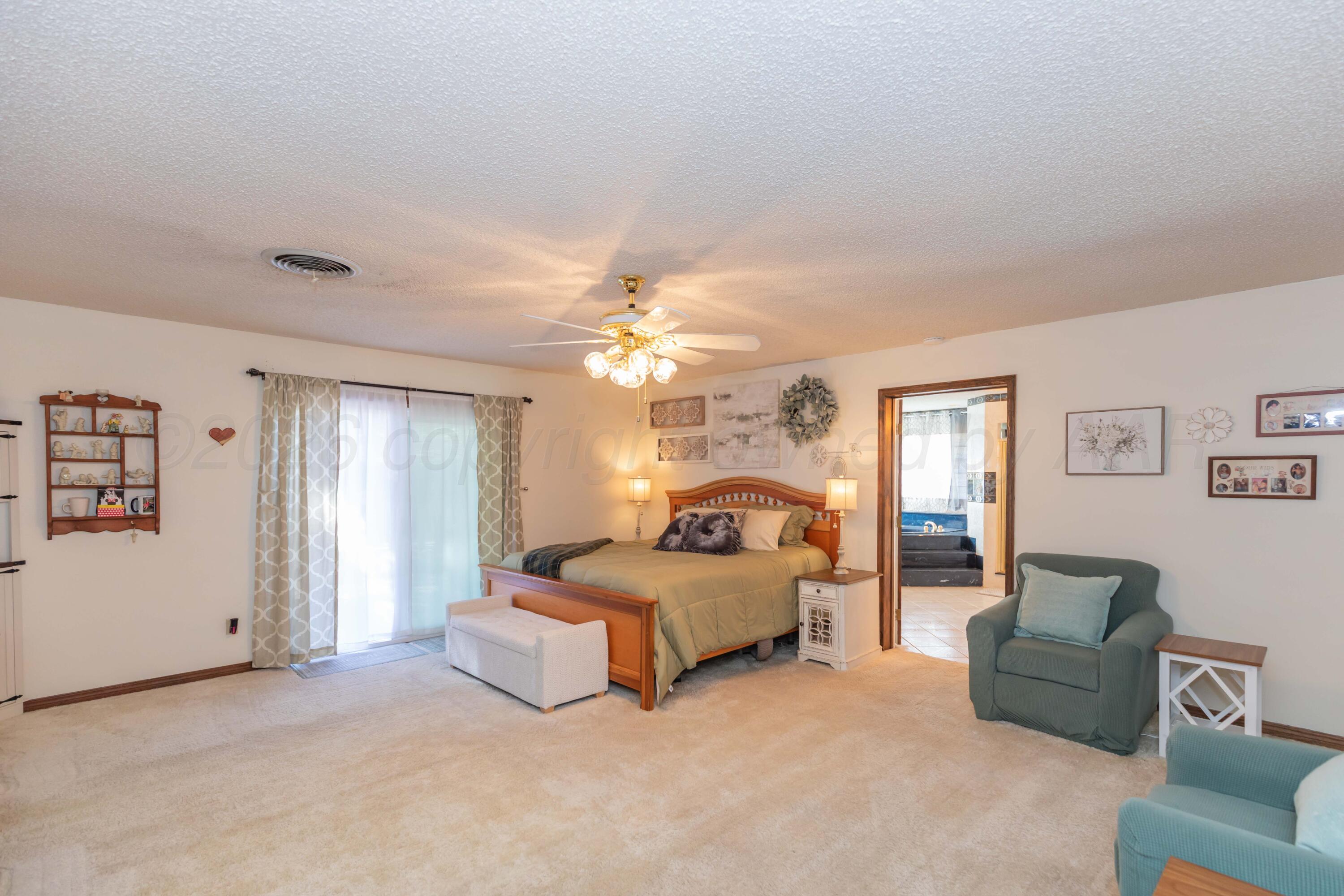 3 Sandstone Drive Property Photo 12