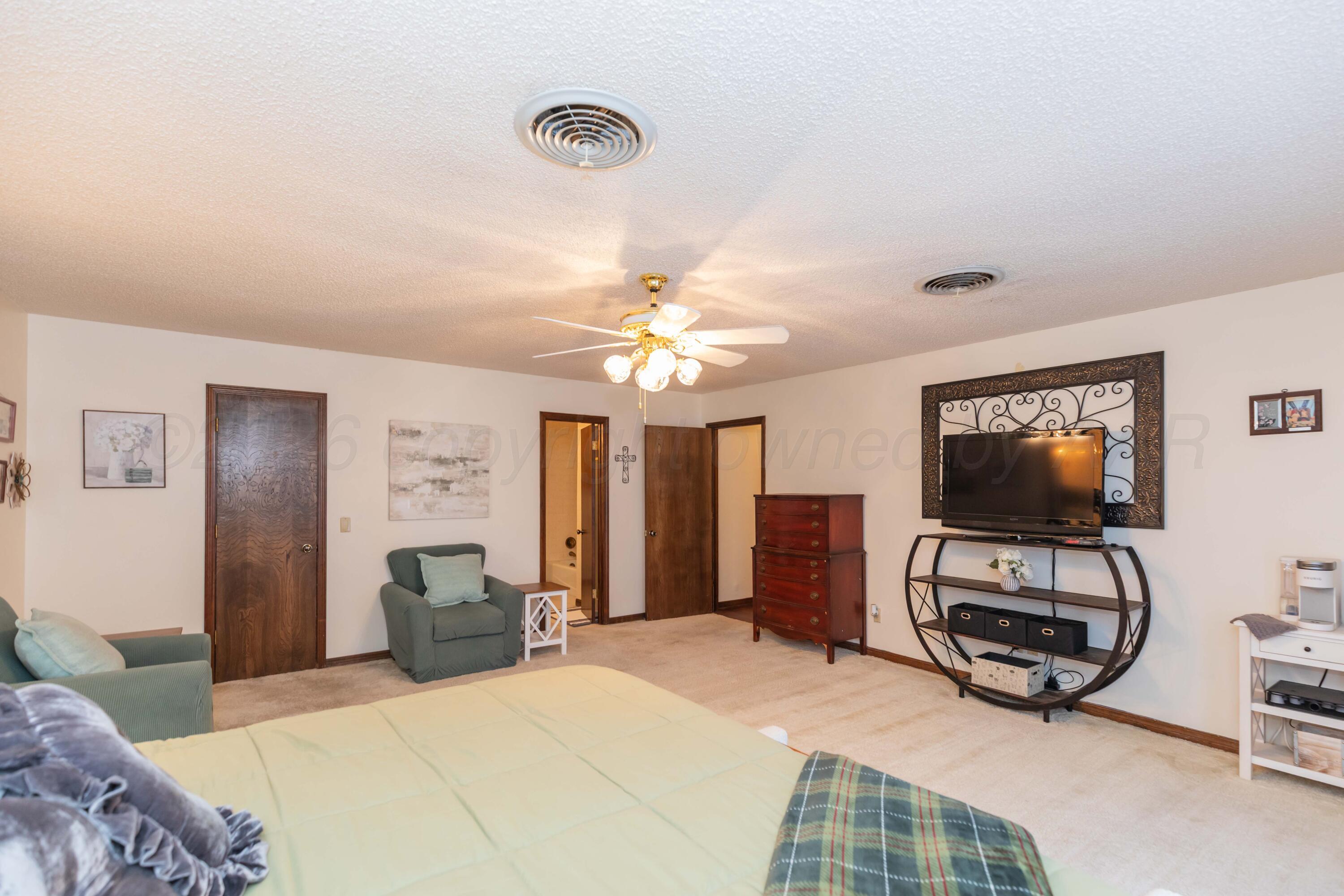 3 Sandstone Drive Property Photo 43