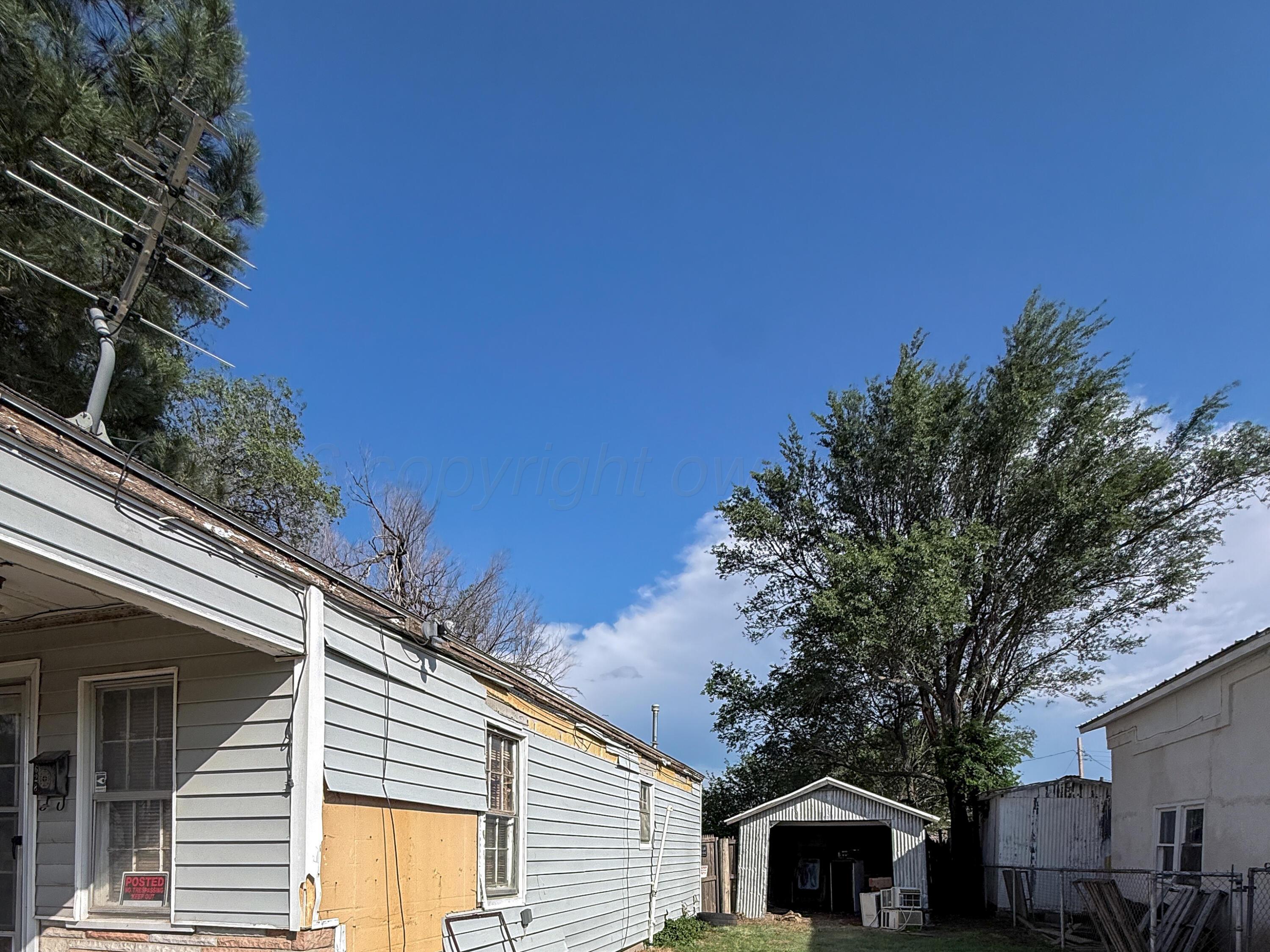 628 E Foster Avenue Property Photo 2