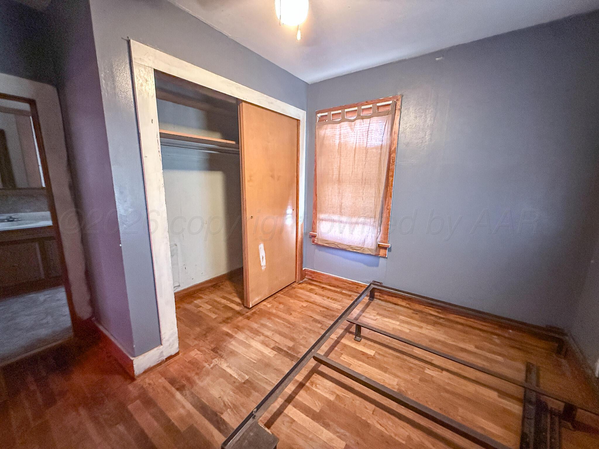 628 E Foster Avenue Property Photo 10